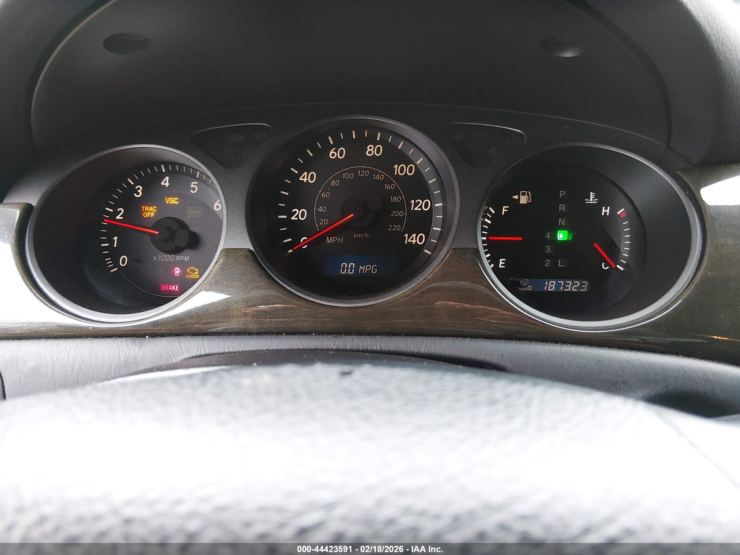 LEXUS ES image 7