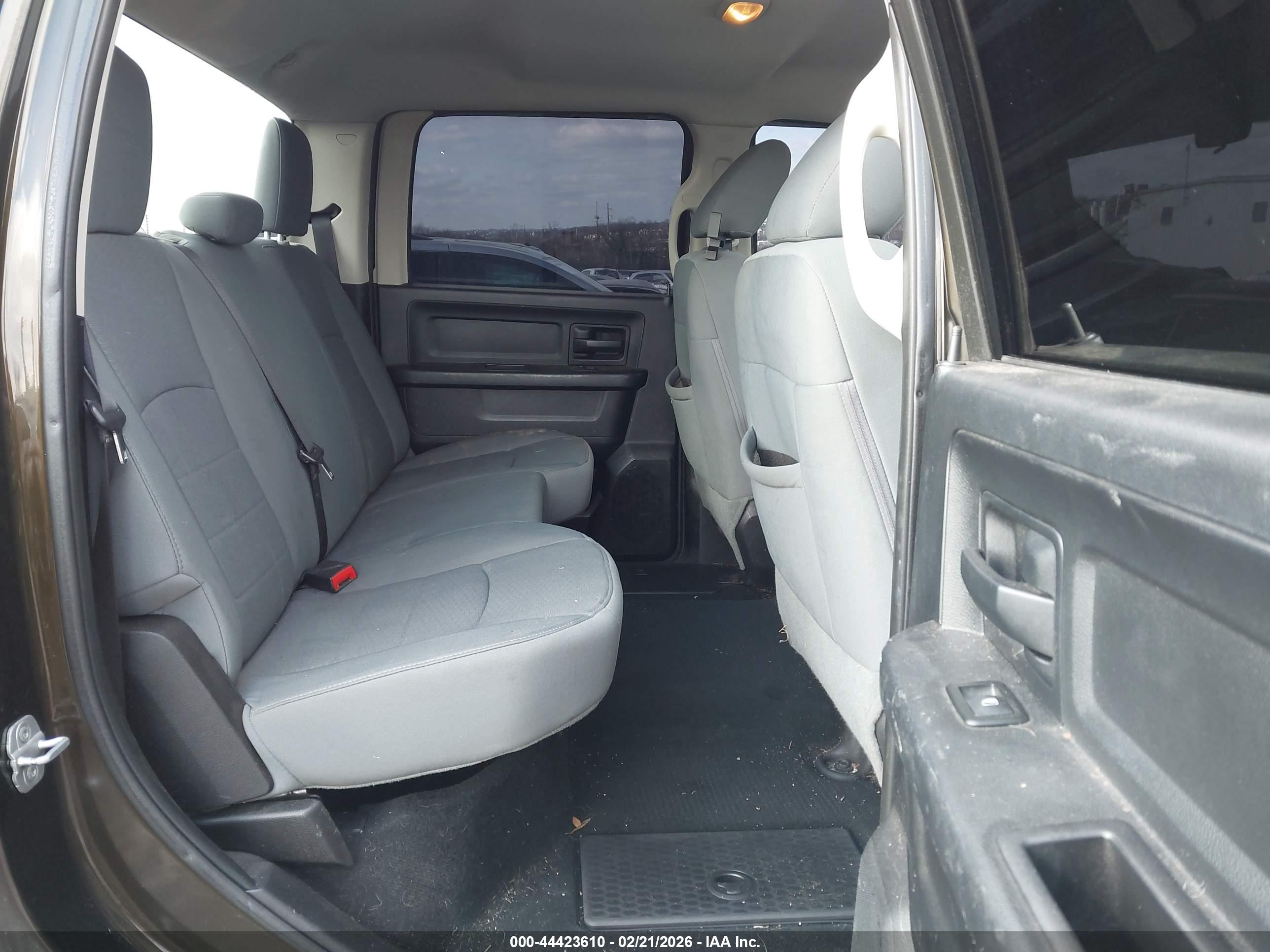 RAM 2500 image 8