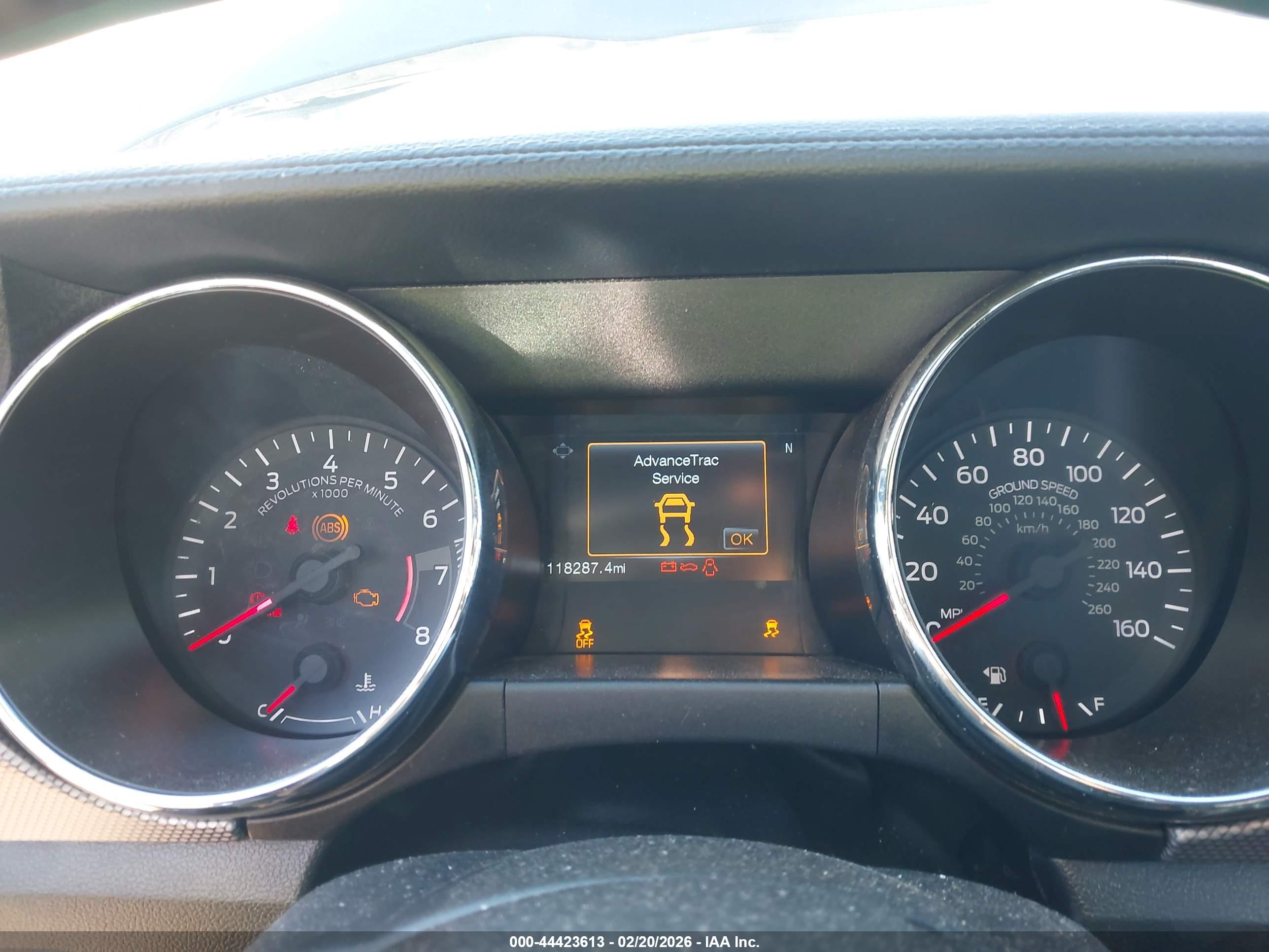 FORD MUSTANG image 7