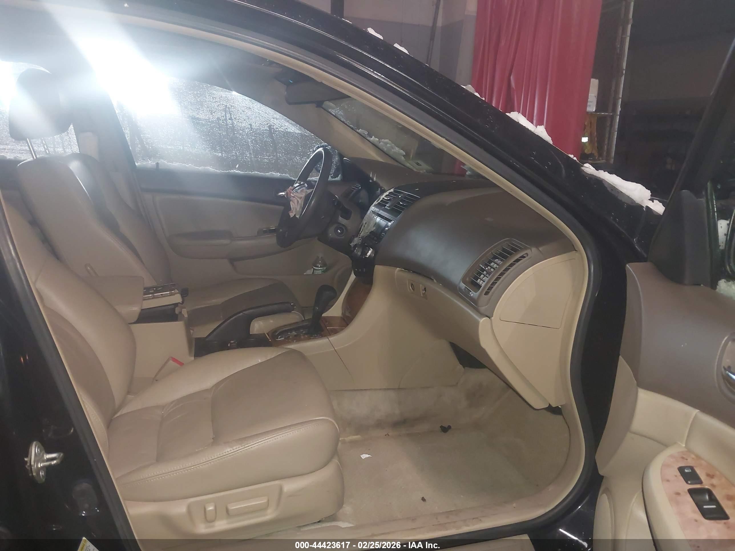 HONDA ACCORD image 5