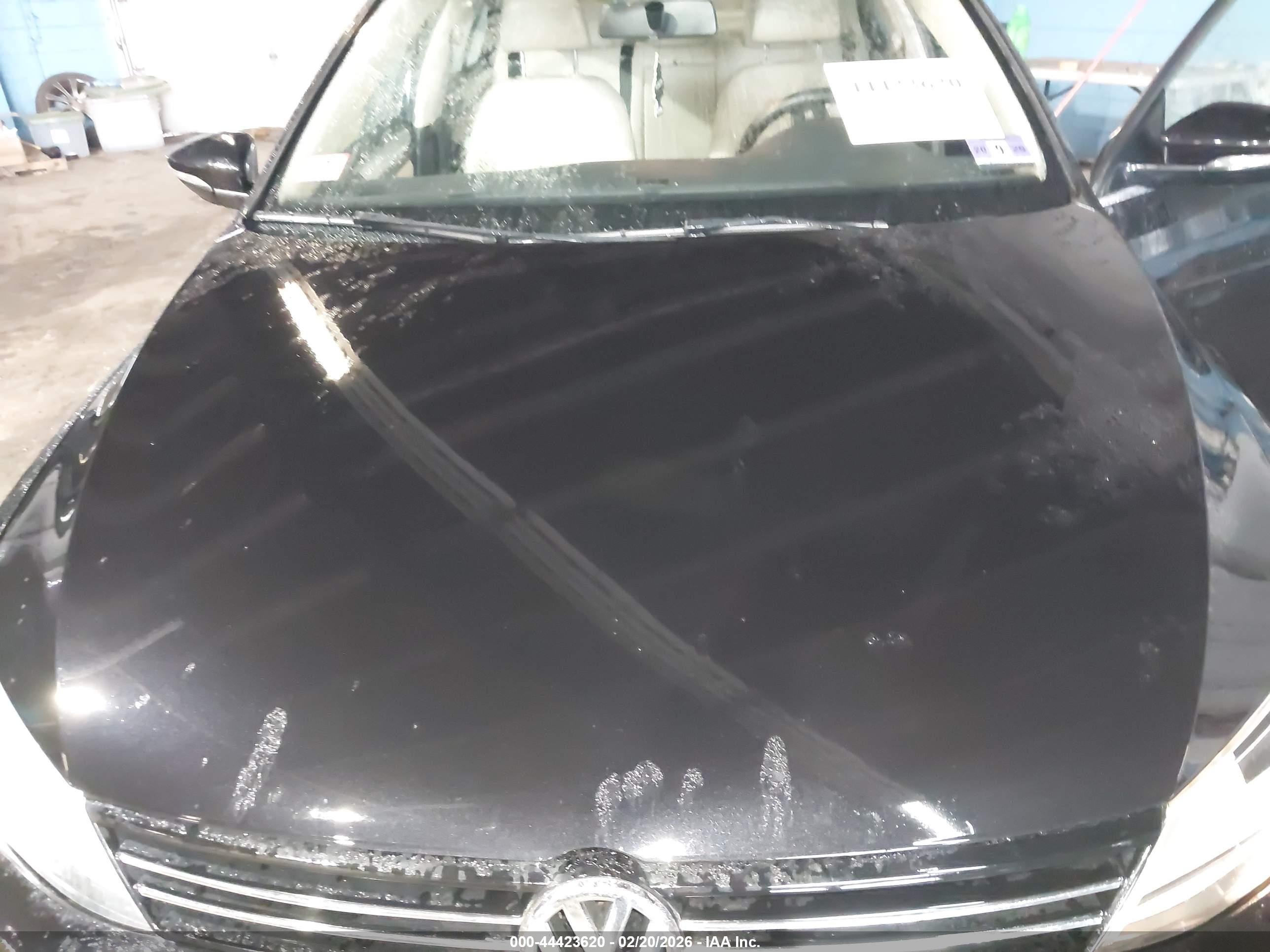 VOLKSWAGEN JETTA image 10