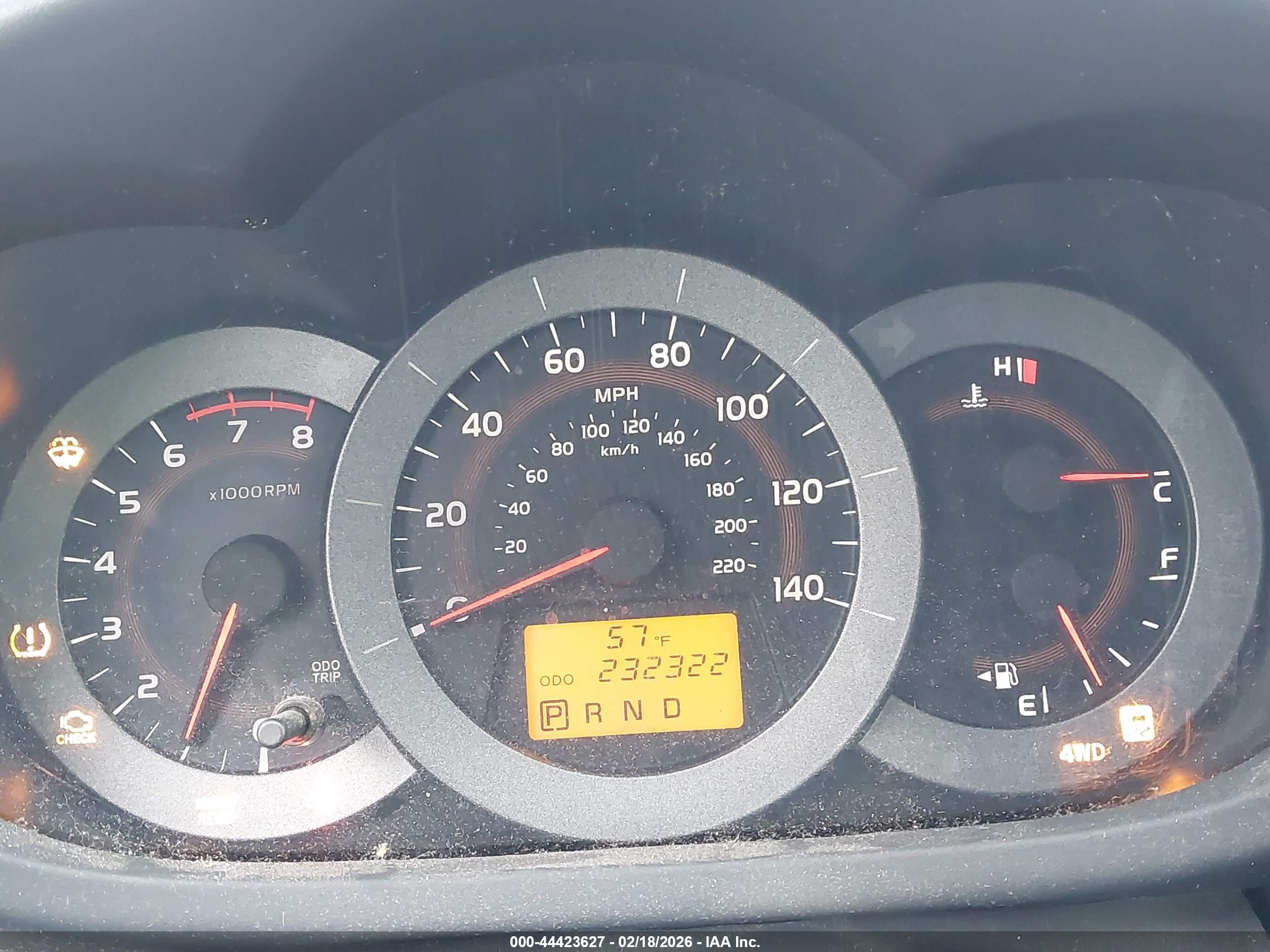 TOYOTA RAV4 image 7