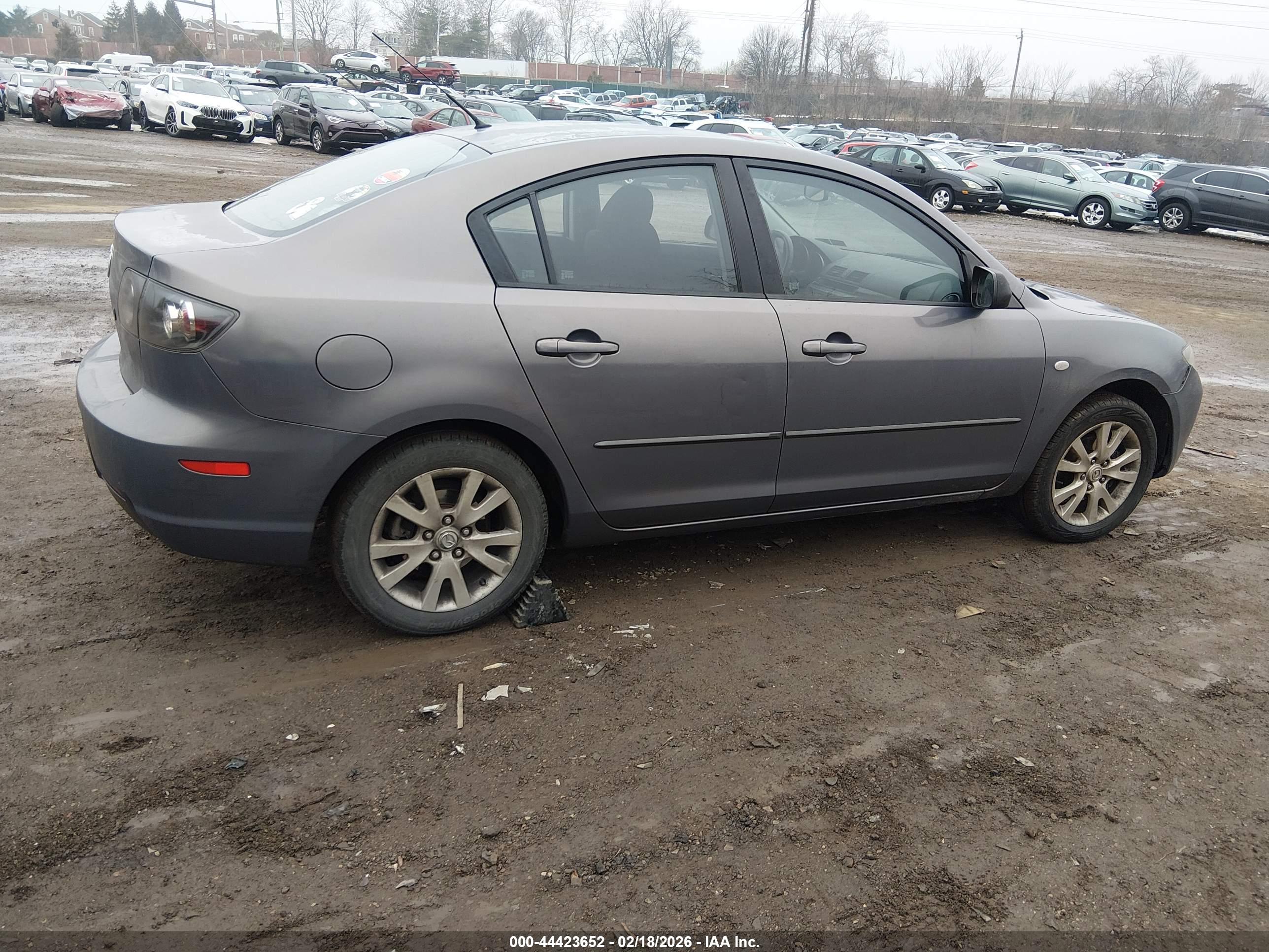 MAZDA MAZDA3 image 4