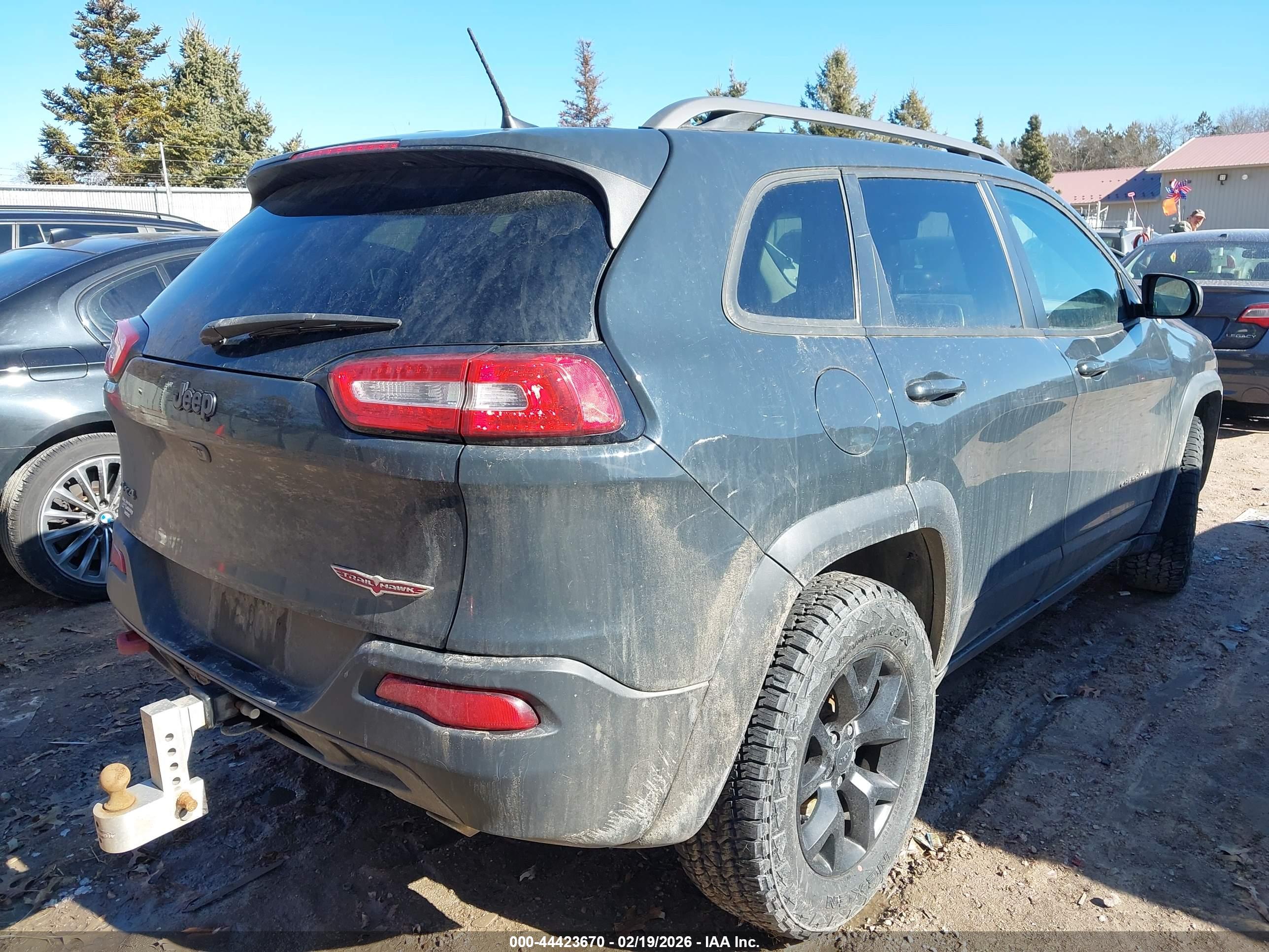 JEEP CHEROKEE image 4