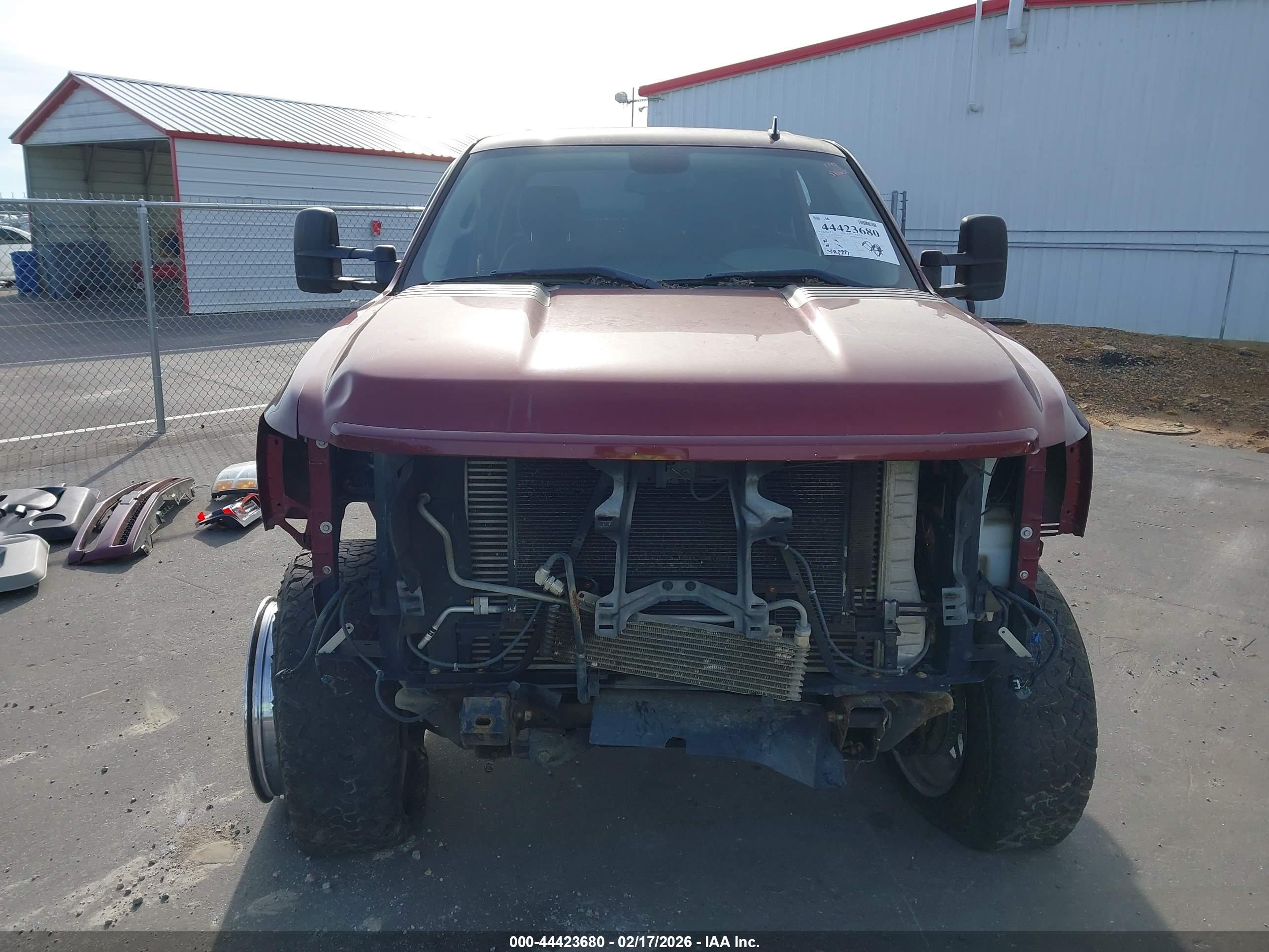 CHEVROLET SILVERADO image 6