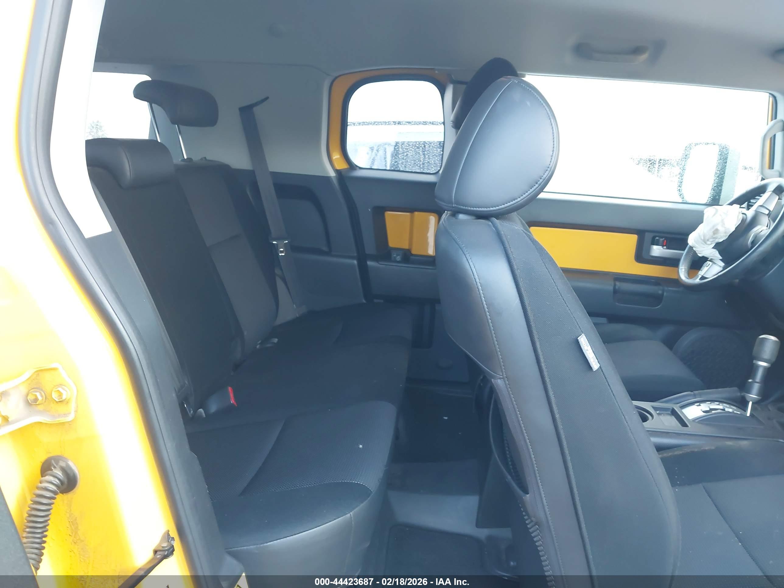 TOYOTA FJ image 8