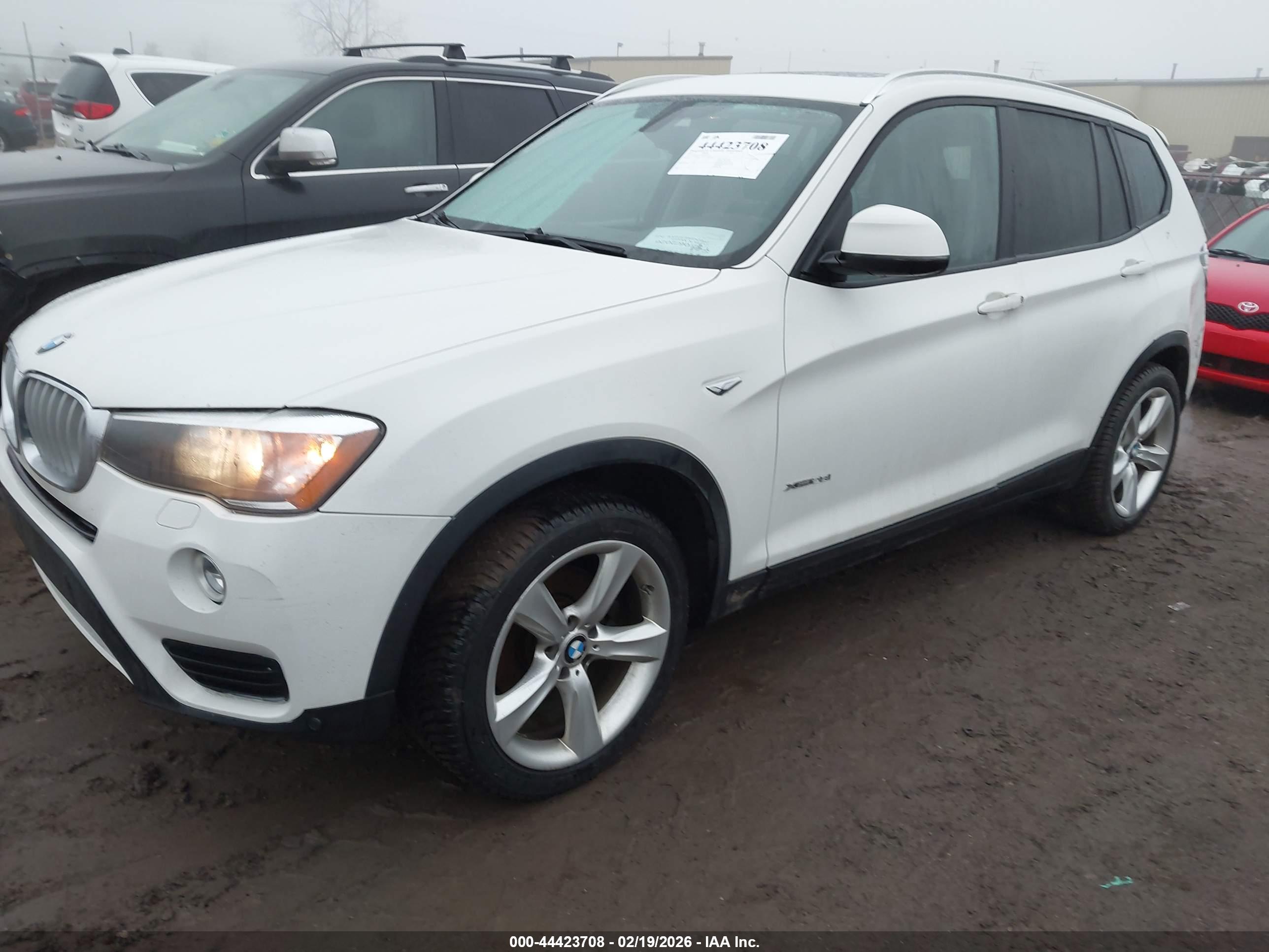 BMW X3 image 2