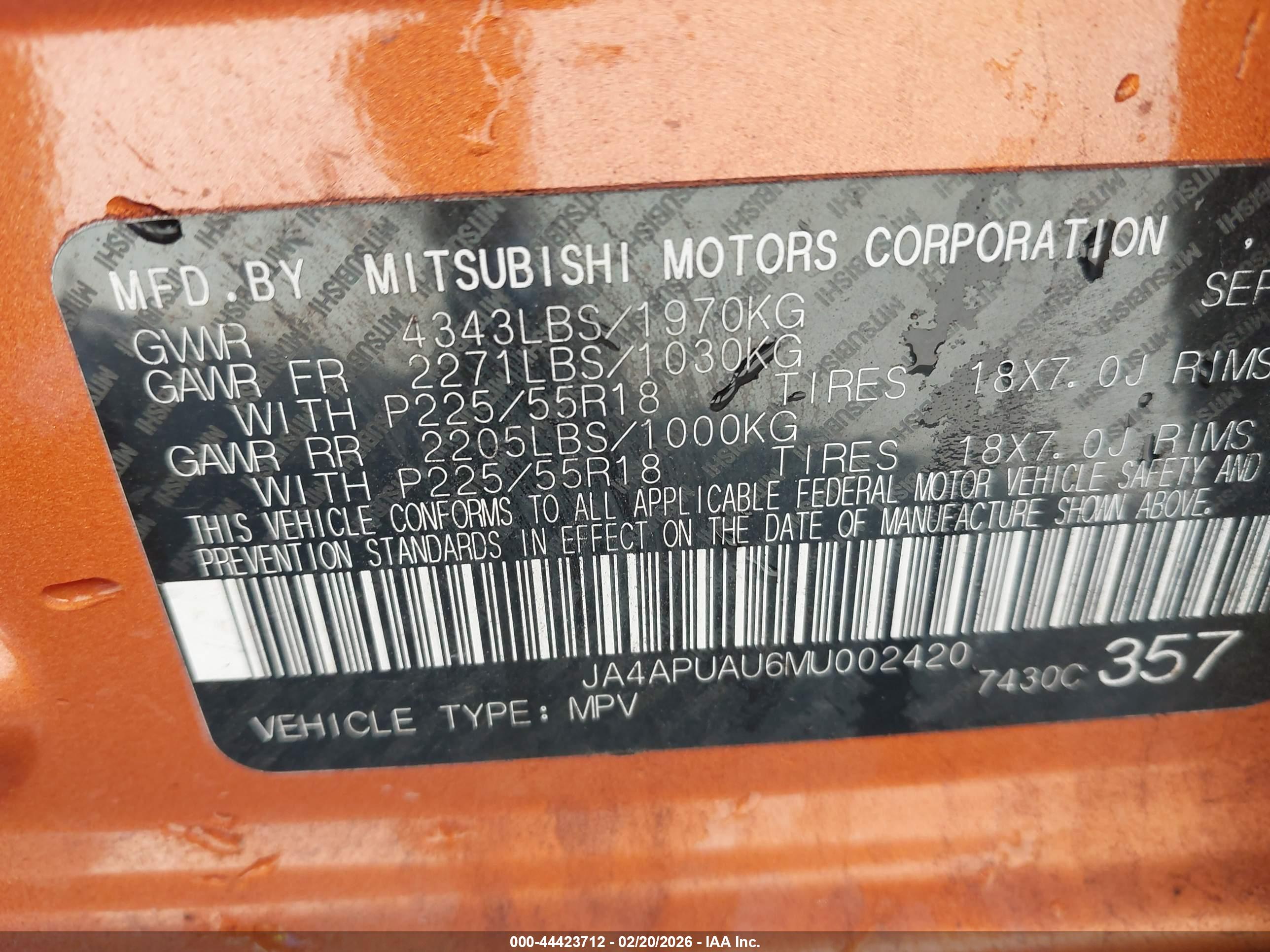 MITSUBISHI OUTLANDER image 9