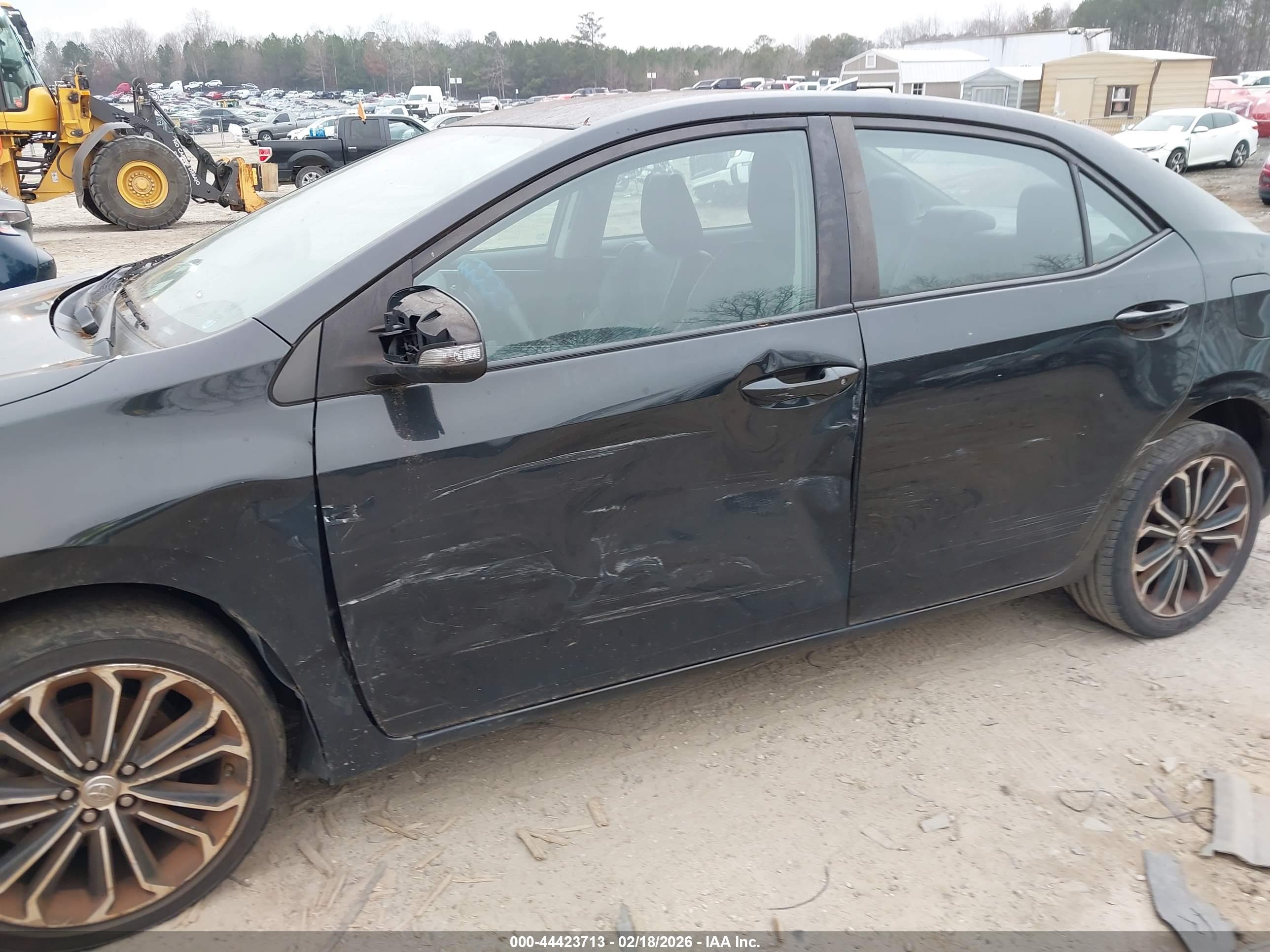 TOYOTA COROLLA image 6