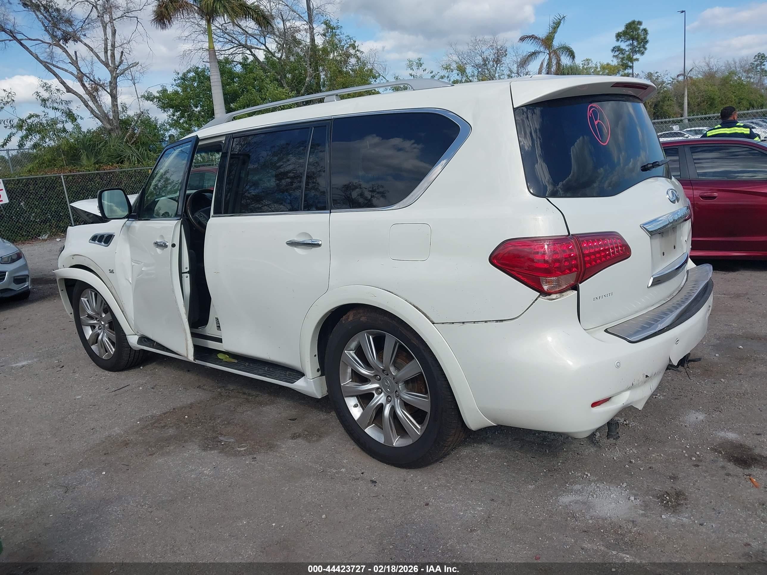 INFINITI QX80 image 3