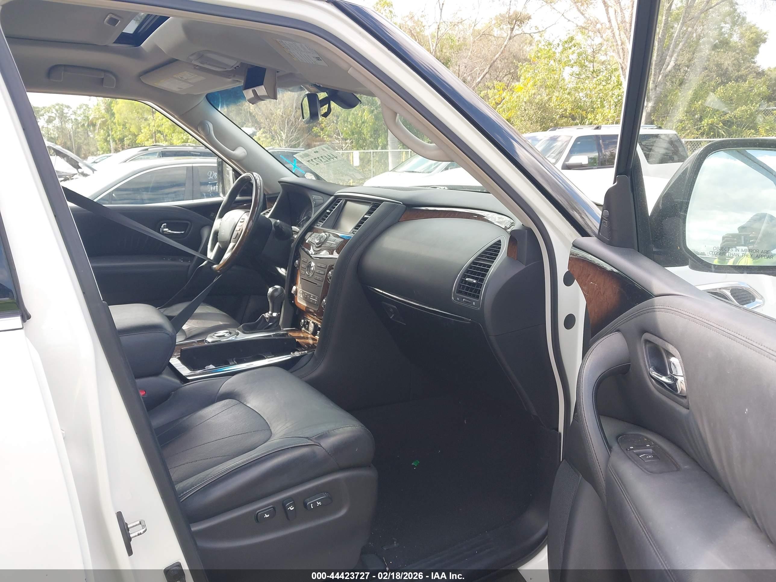 INFINITI QX80 image 5