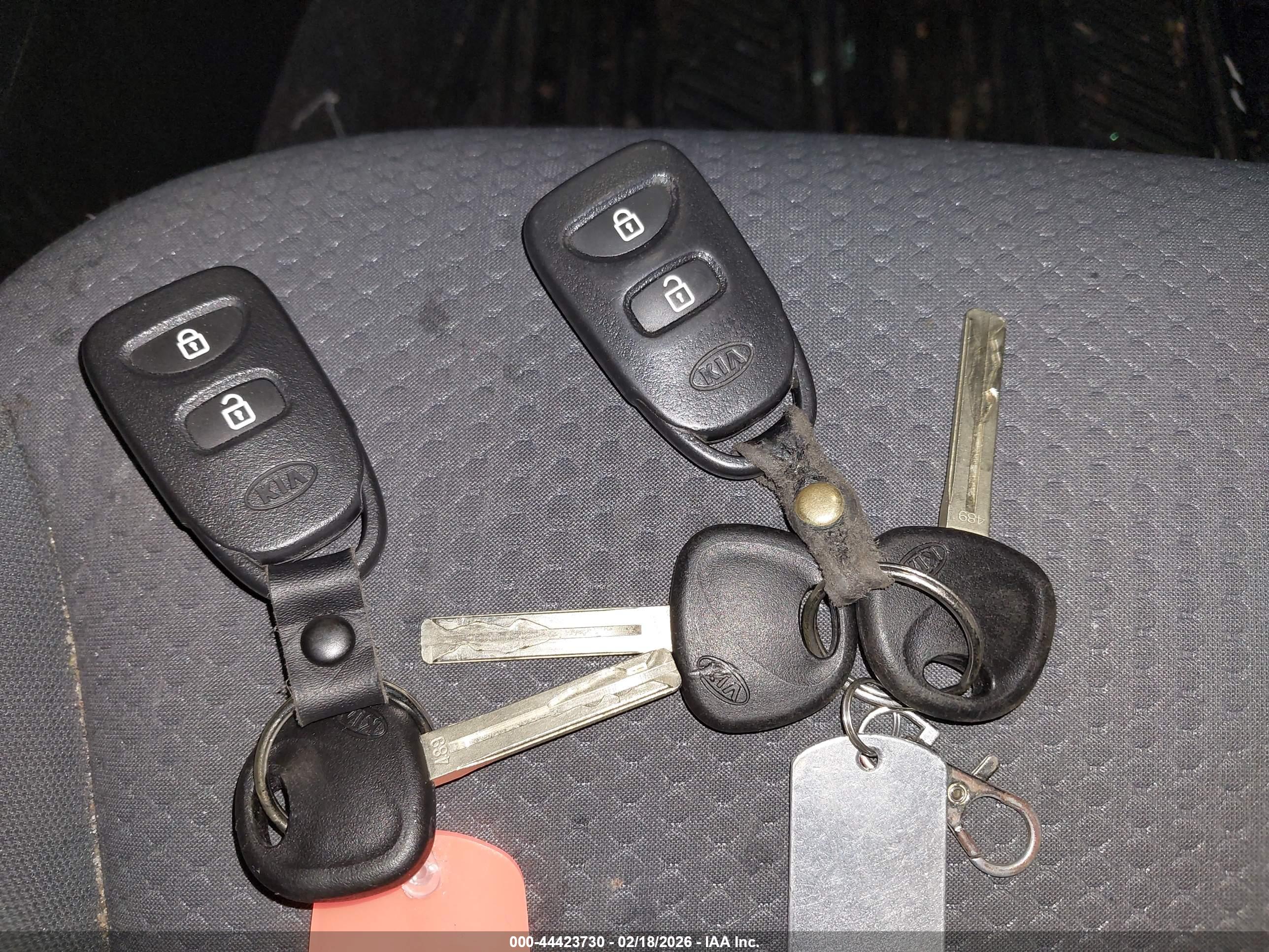 KIA SORENTO image 11