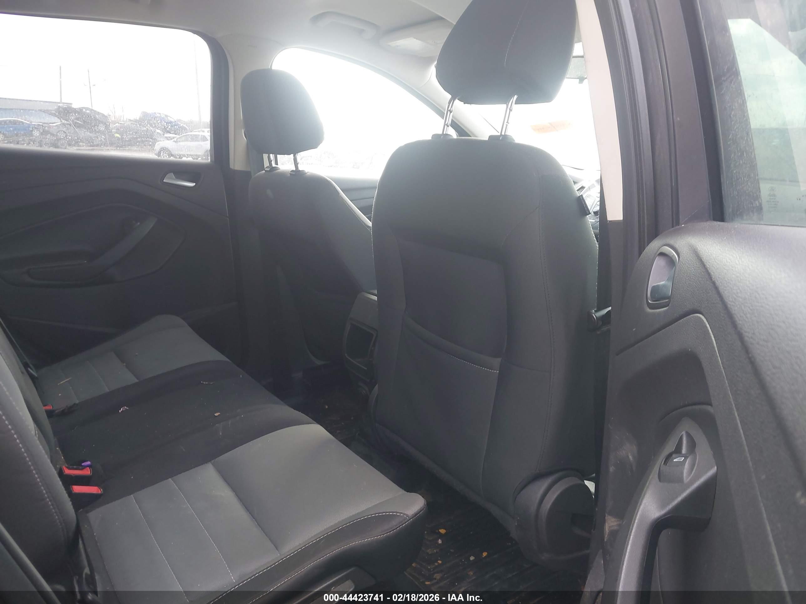 FORD ESCAPE image 8