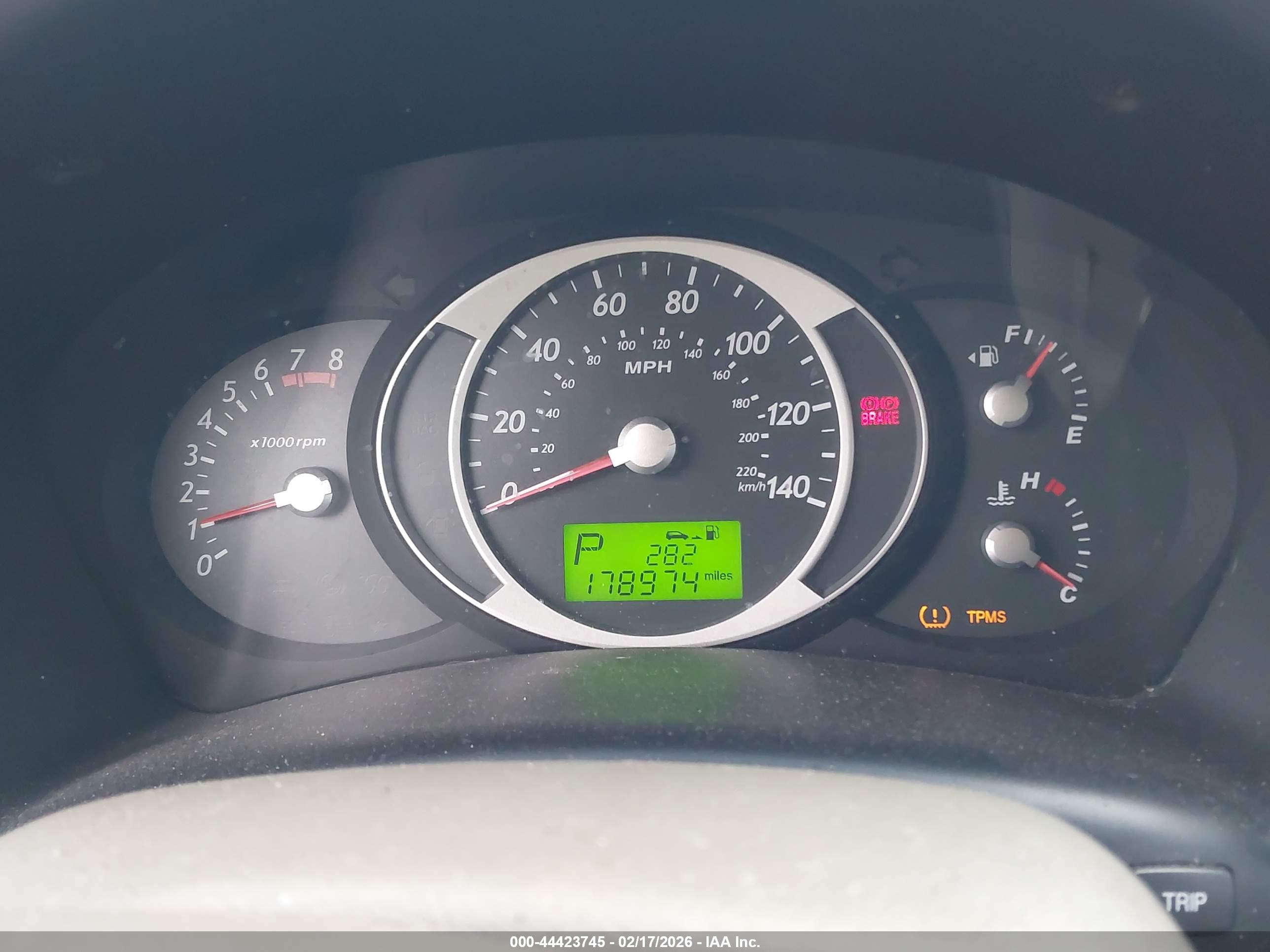 HYUNDAI TUCSON image 7
