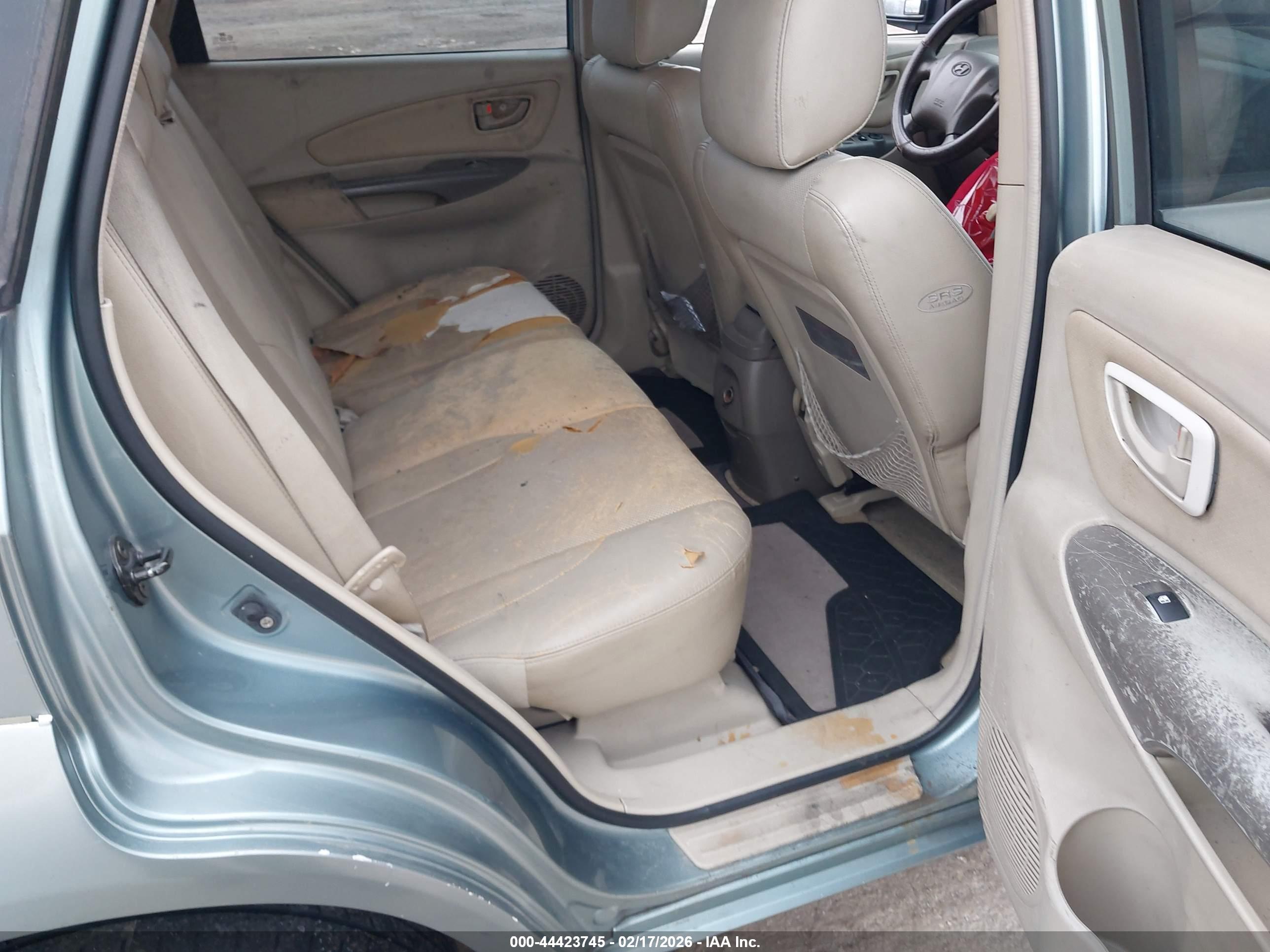 HYUNDAI TUCSON image 8