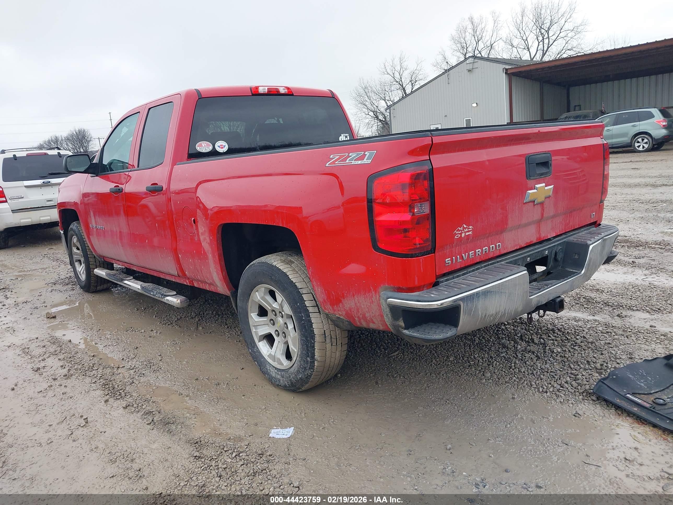 CHEVROLET SILVERADO image 3