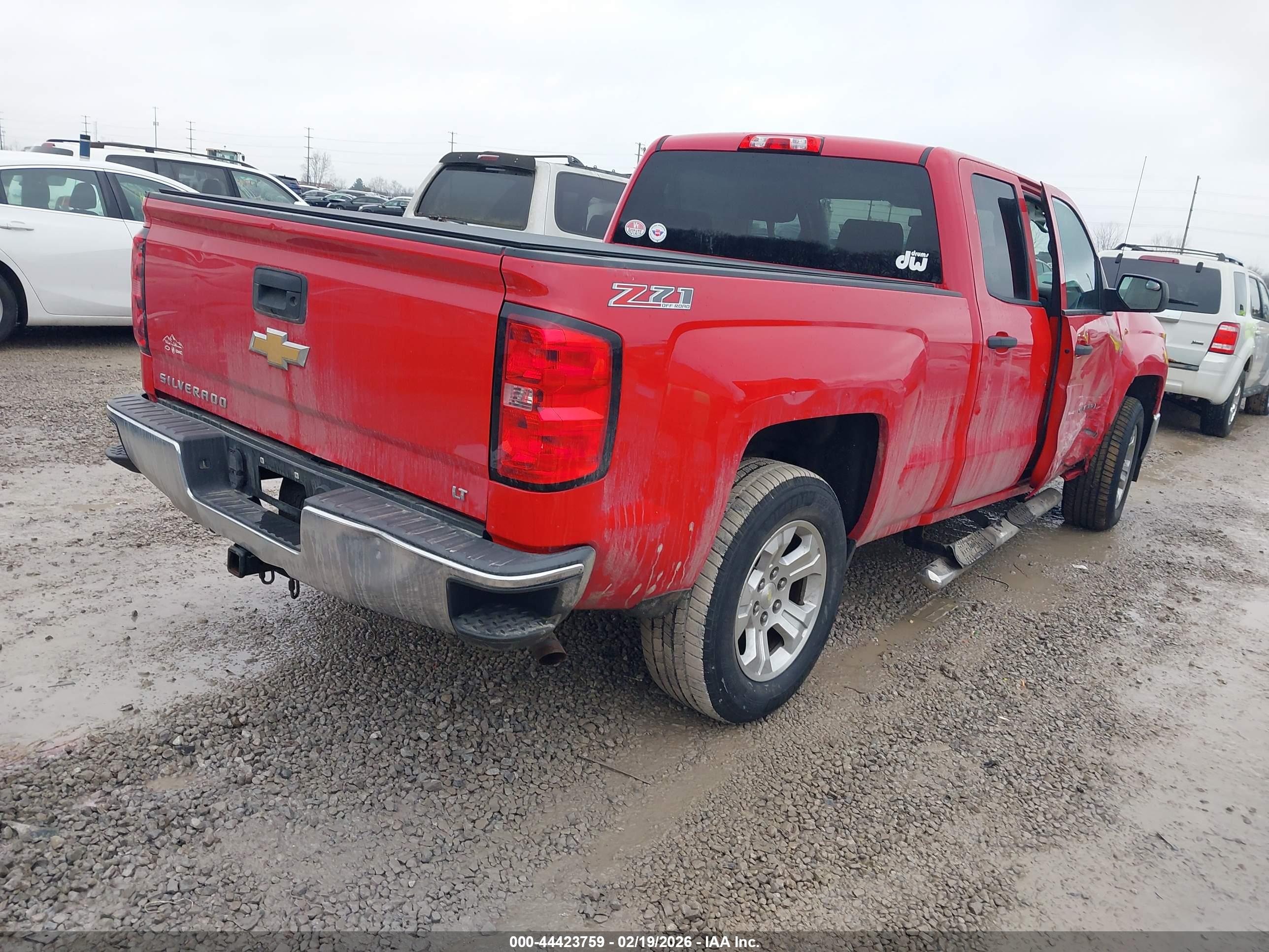 CHEVROLET SILVERADO image 4