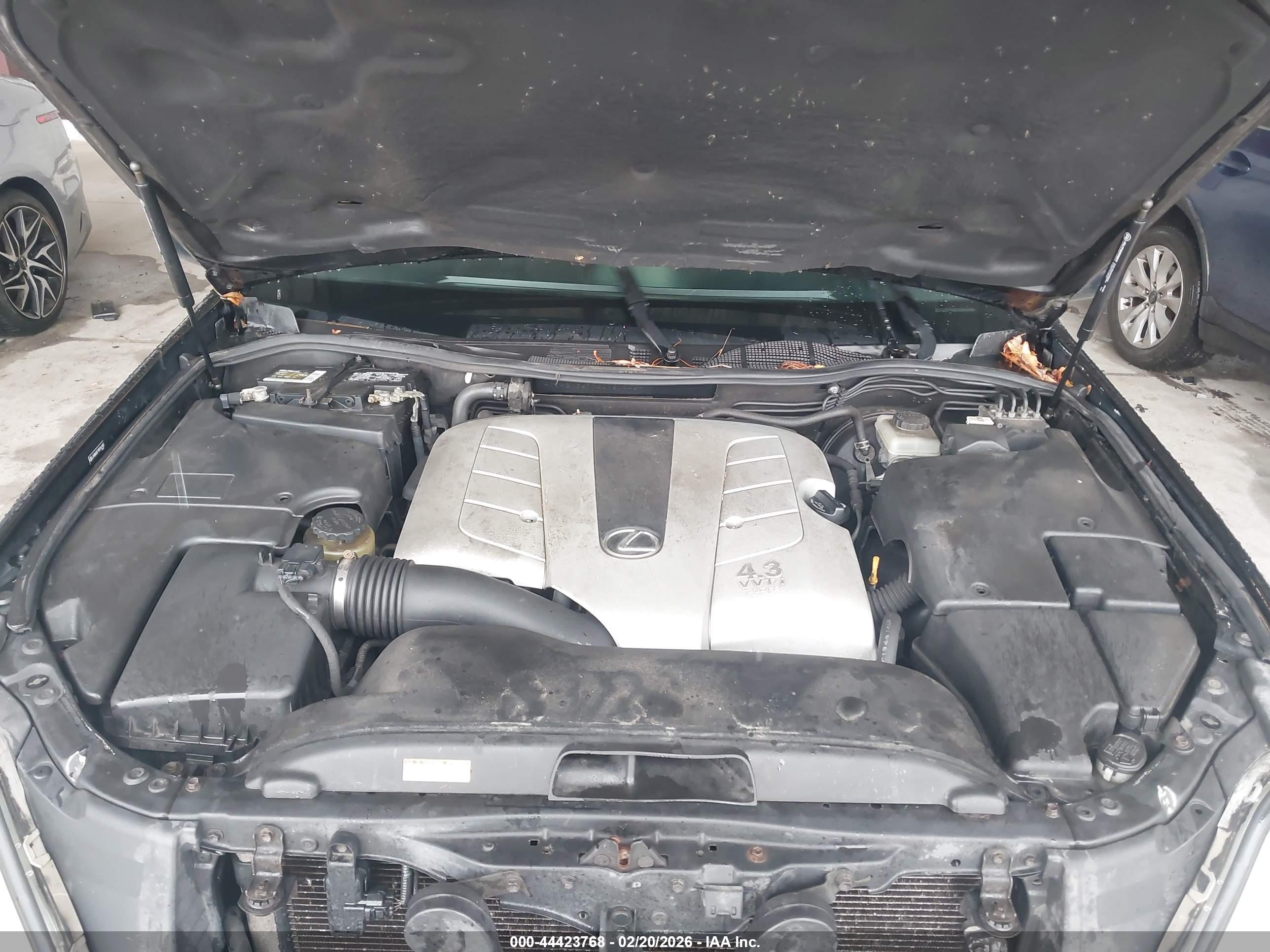 LEXUS LS image 10
