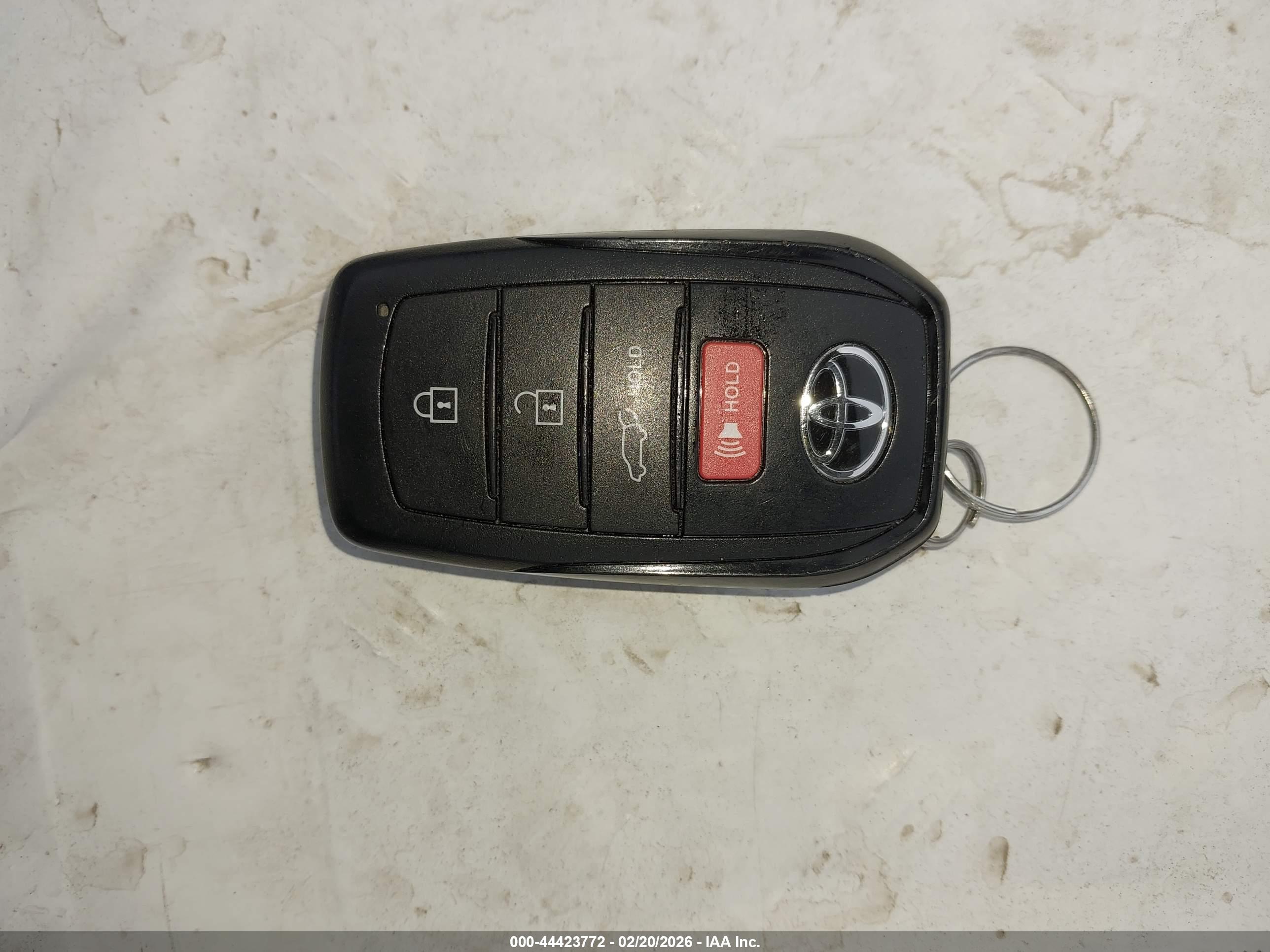TOYOTA GRAND image 11