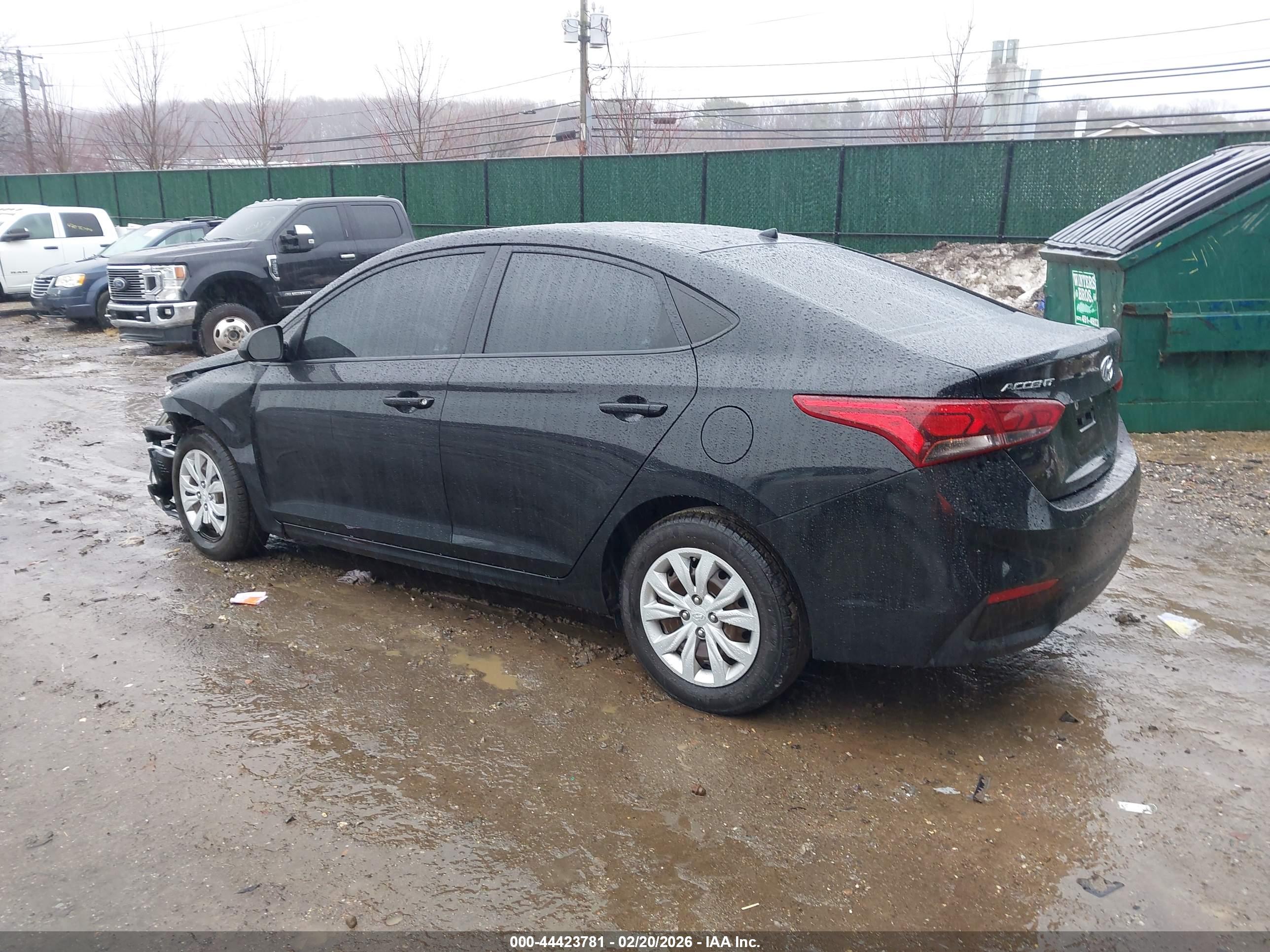 HYUNDAI ACCENT image 3