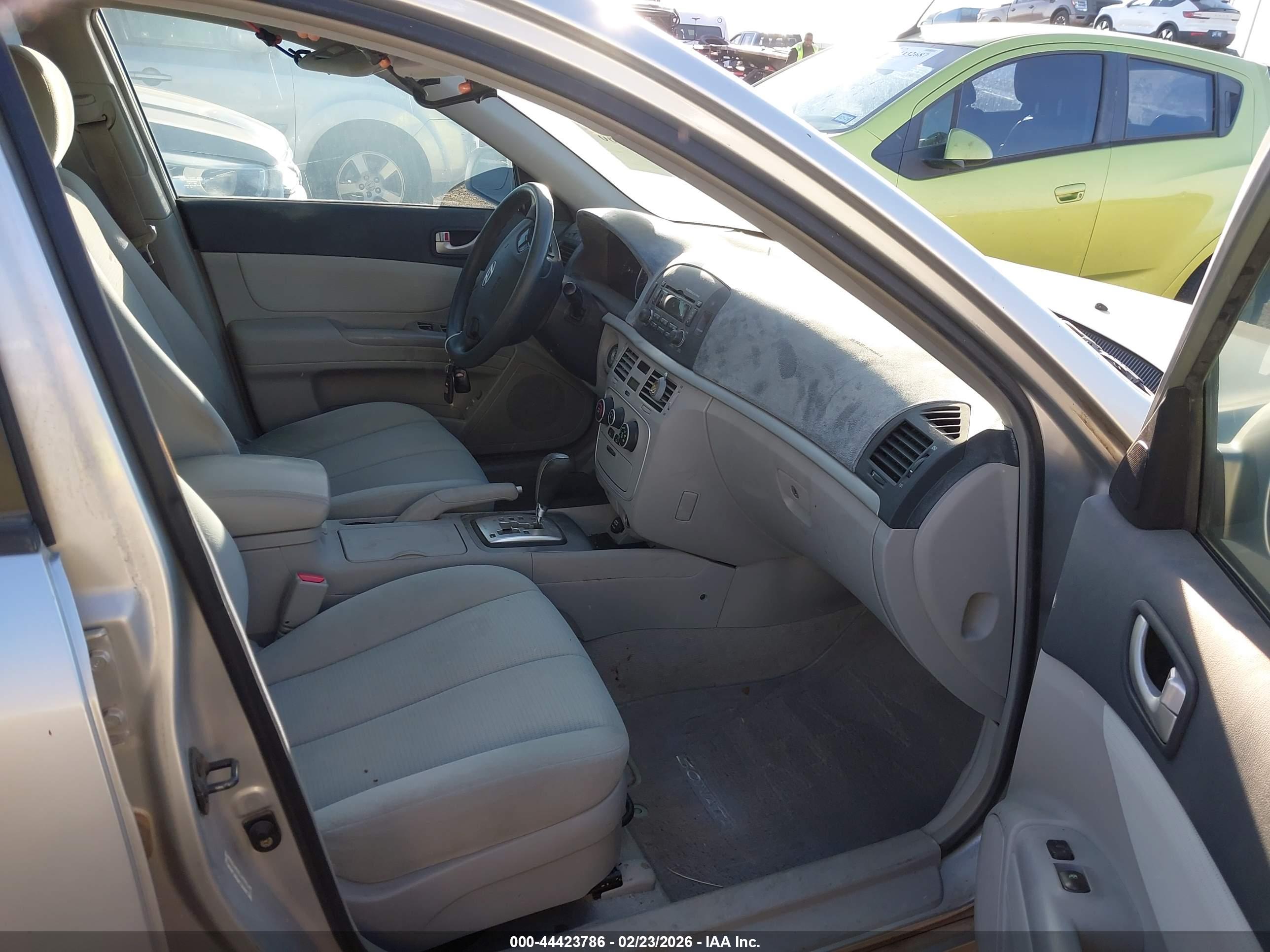 HYUNDAI SONATA image 5