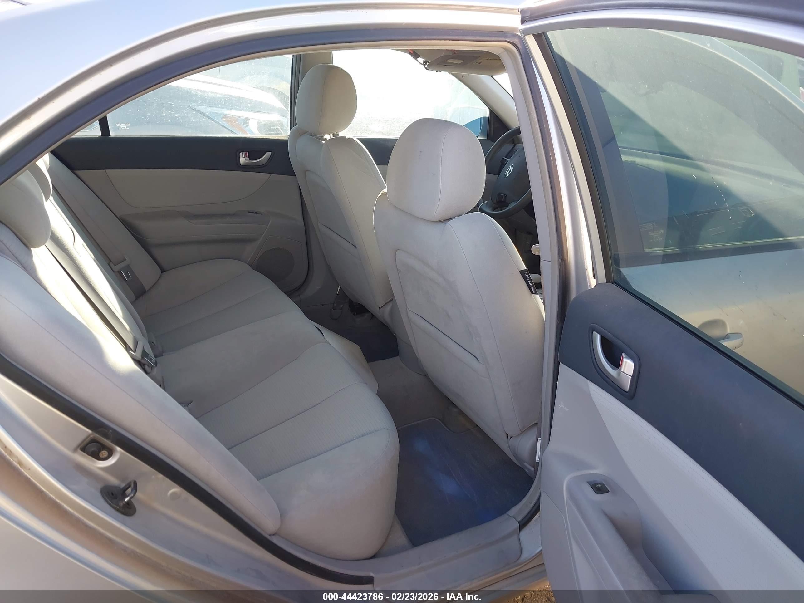 HYUNDAI SONATA image 8