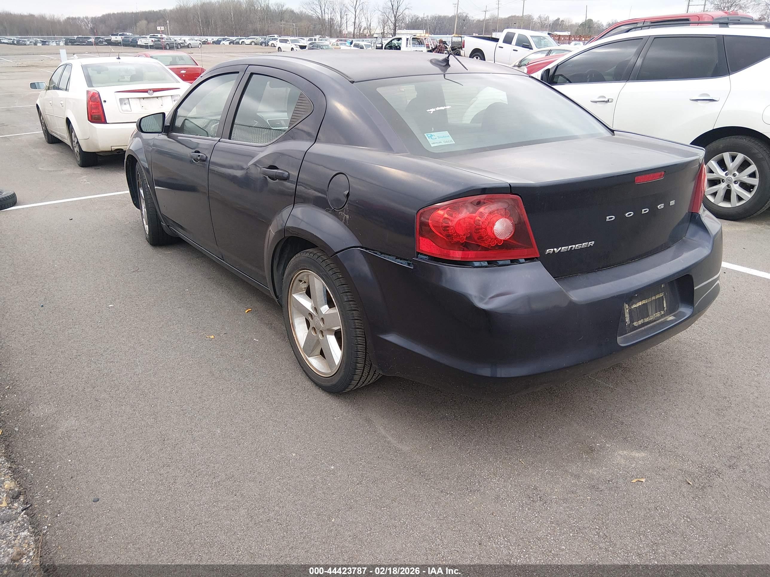 DODGE AVENGER image 3