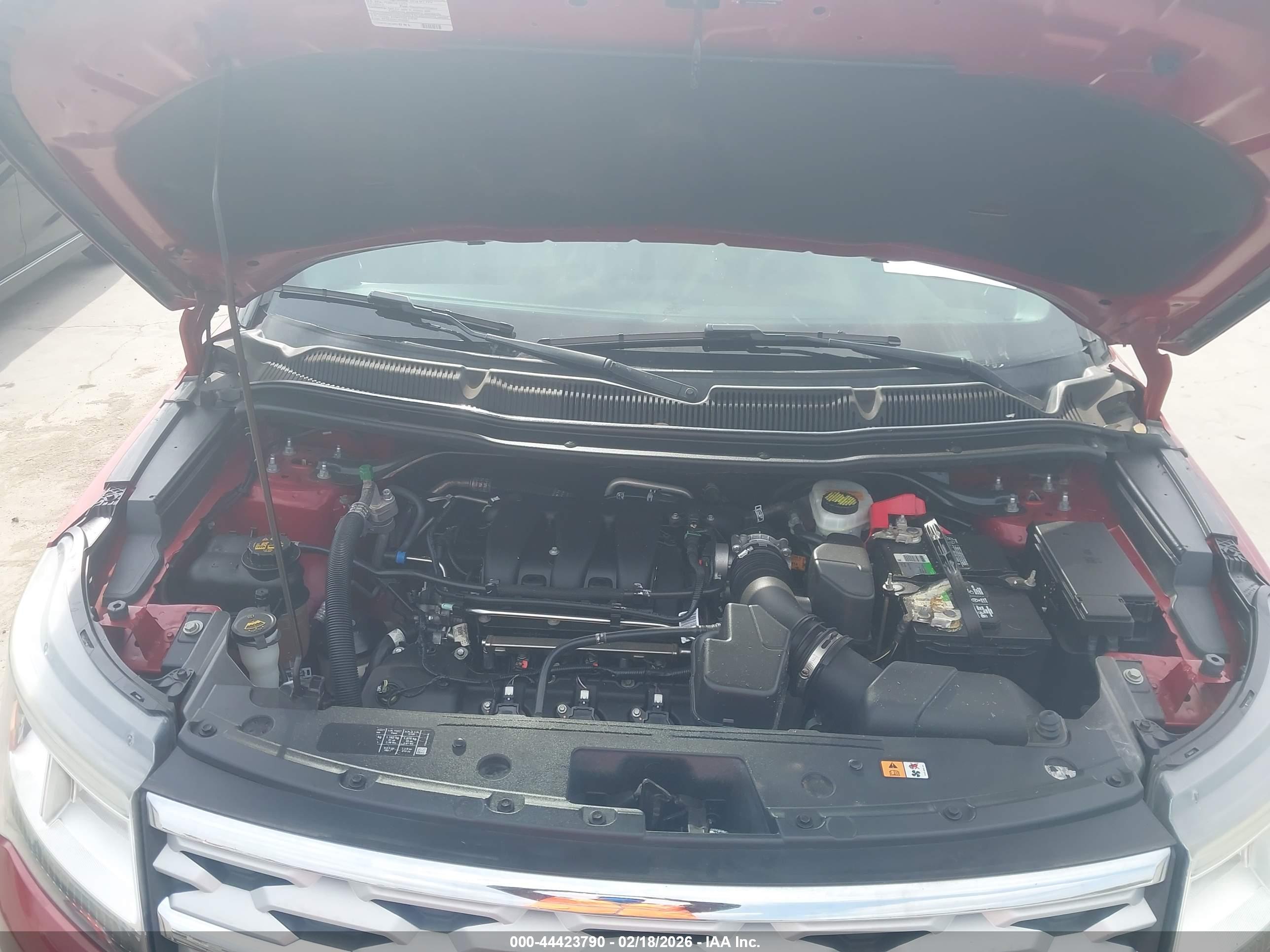 FORD EXPLORER image 10