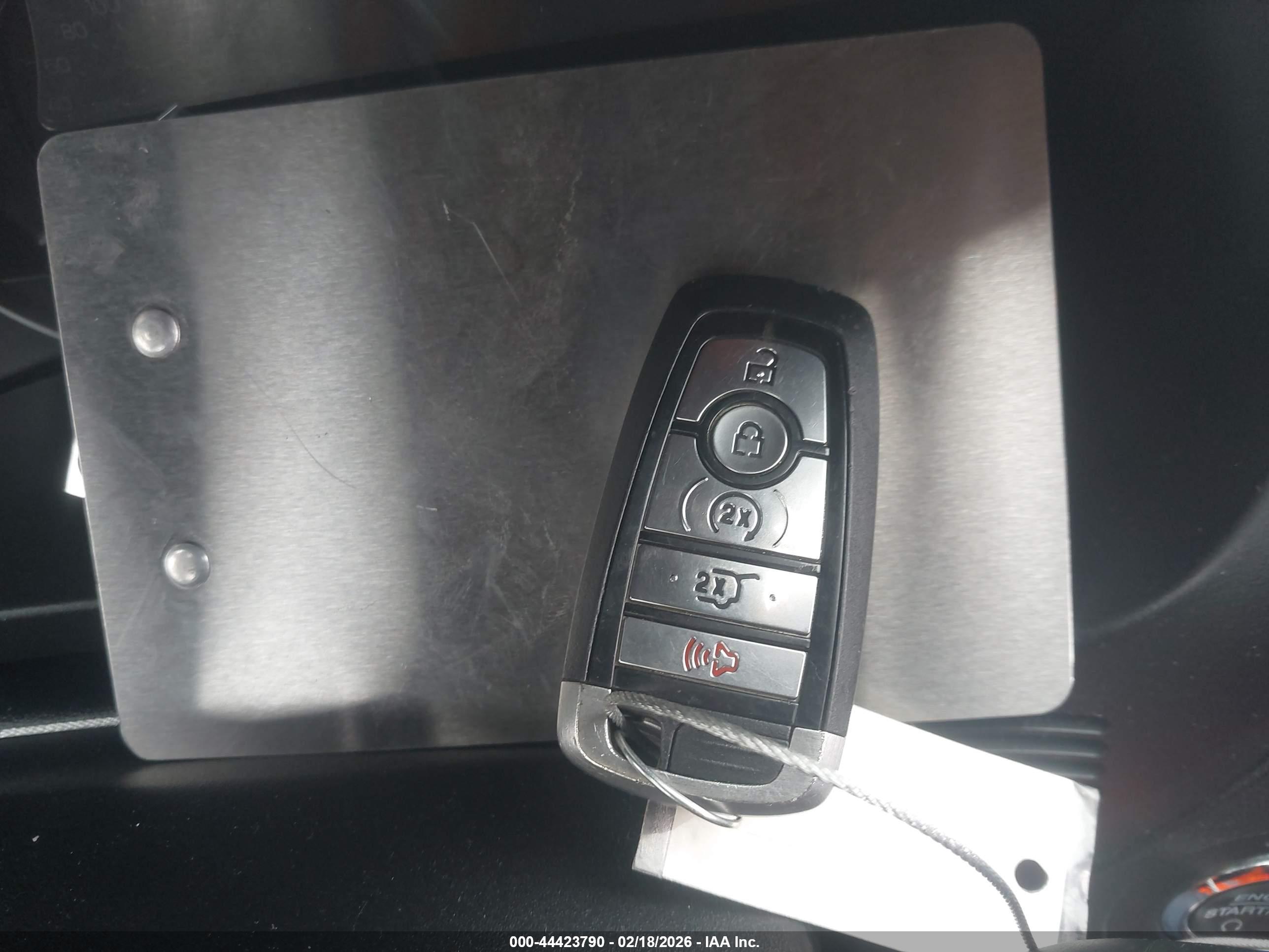 FORD EXPLORER image 11