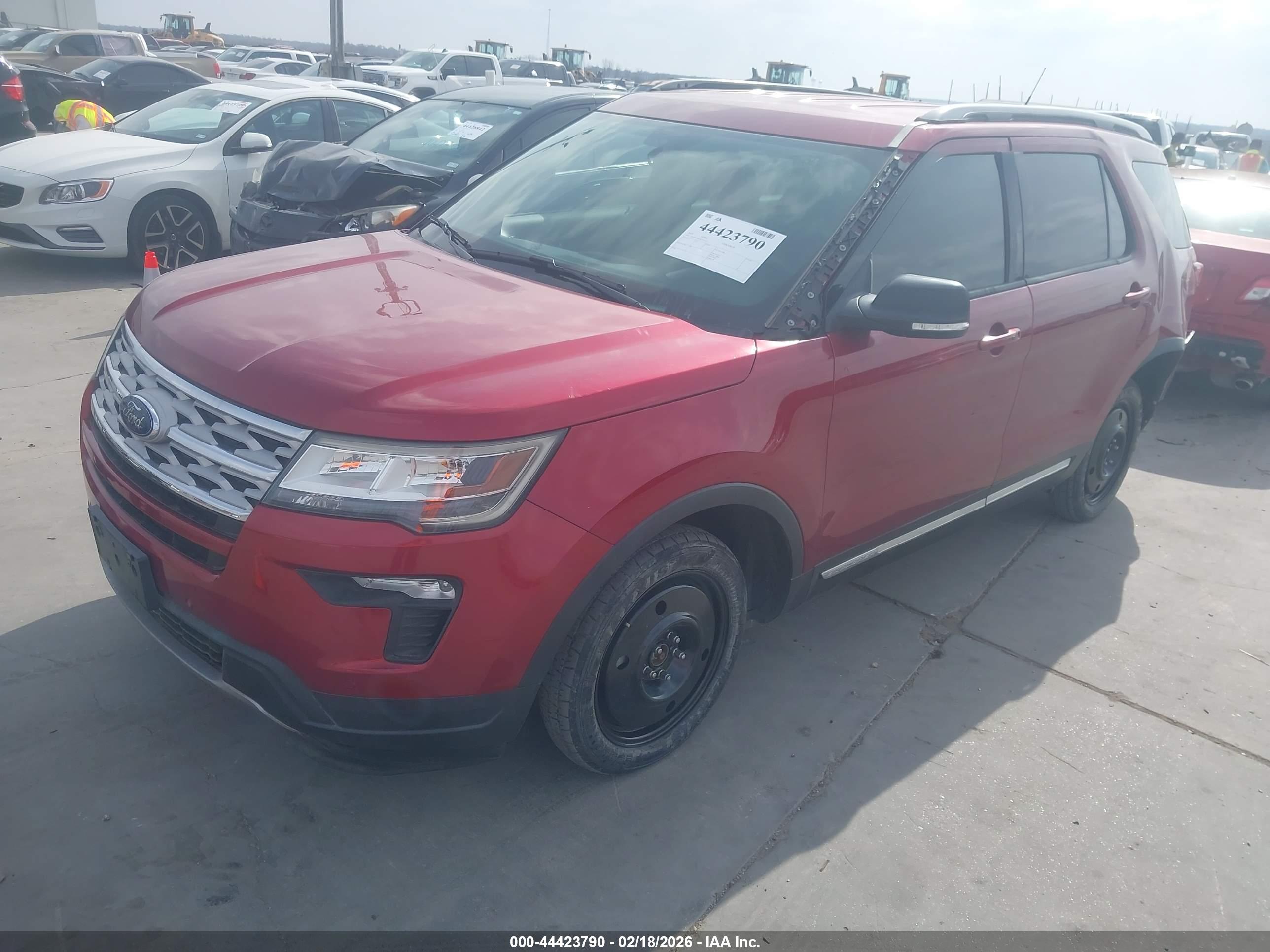 FORD EXPLORER image 2