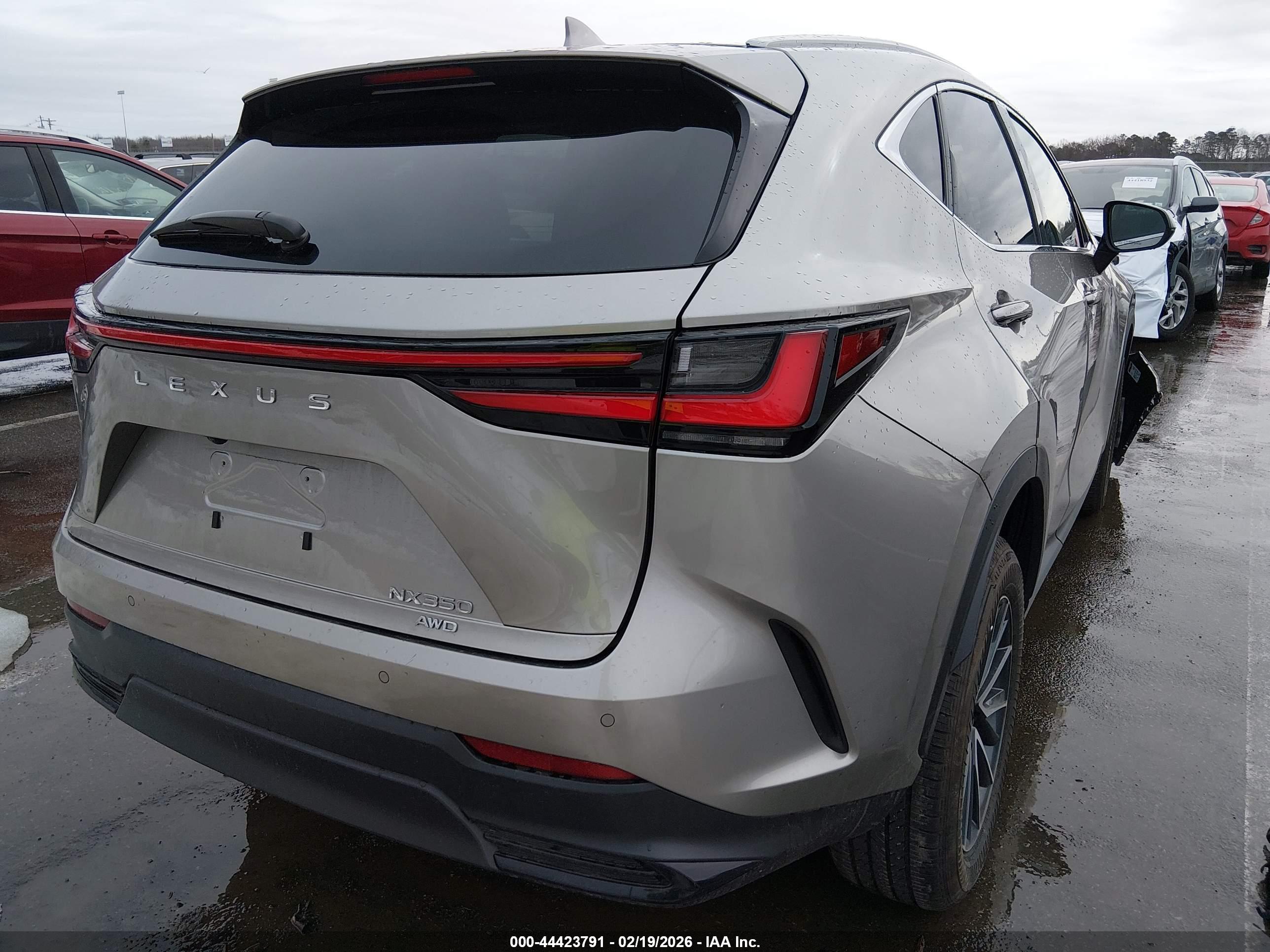 LEXUS NX image 4