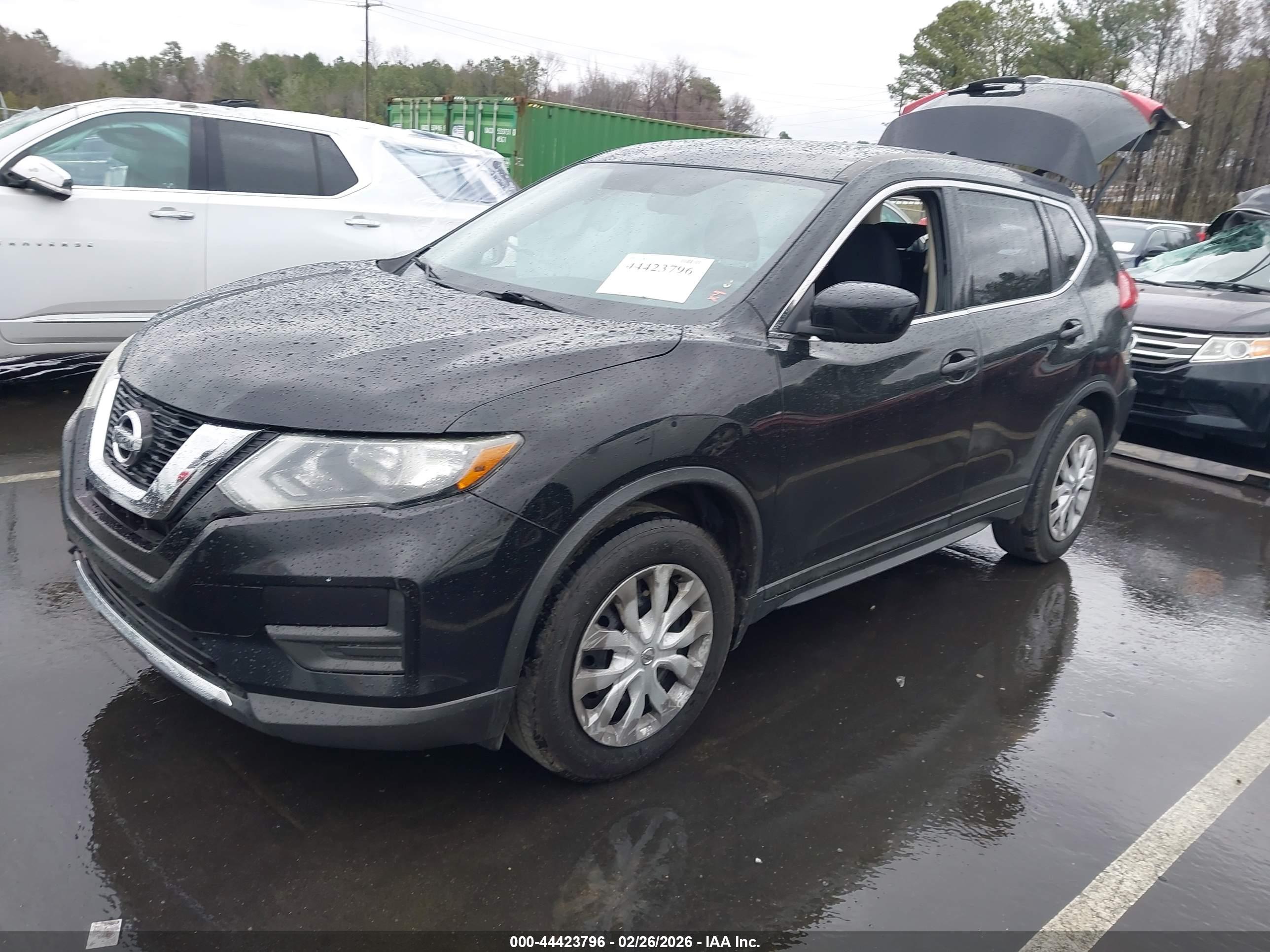 NISSAN ROGUE image 2