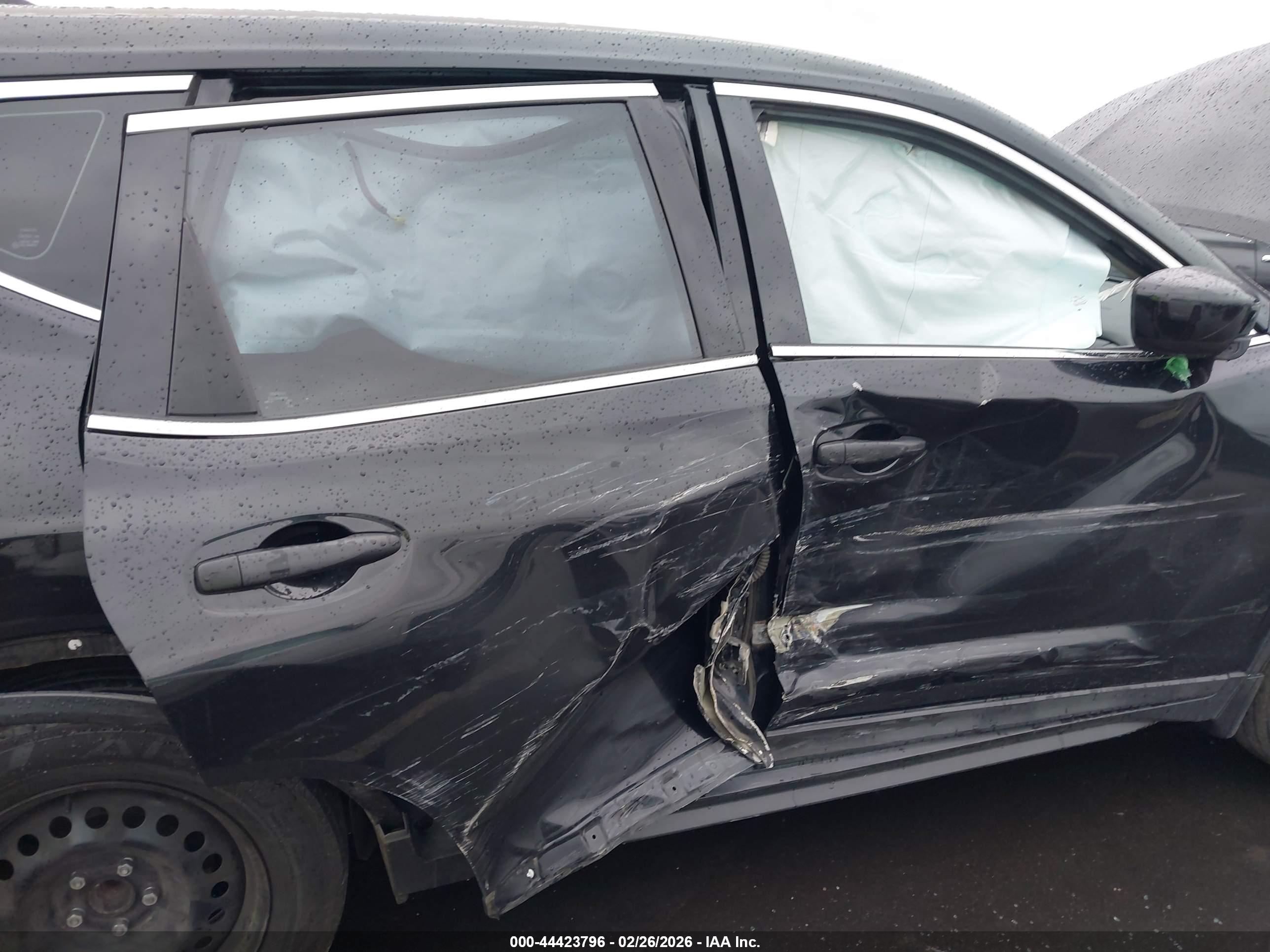 NISSAN ROGUE image 6