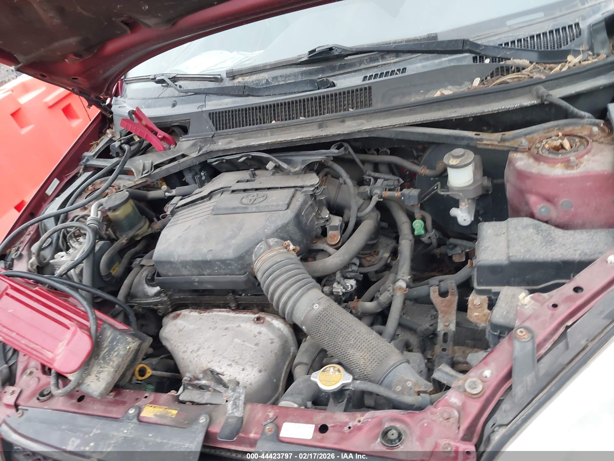 TOYOTA RAV4 image 10