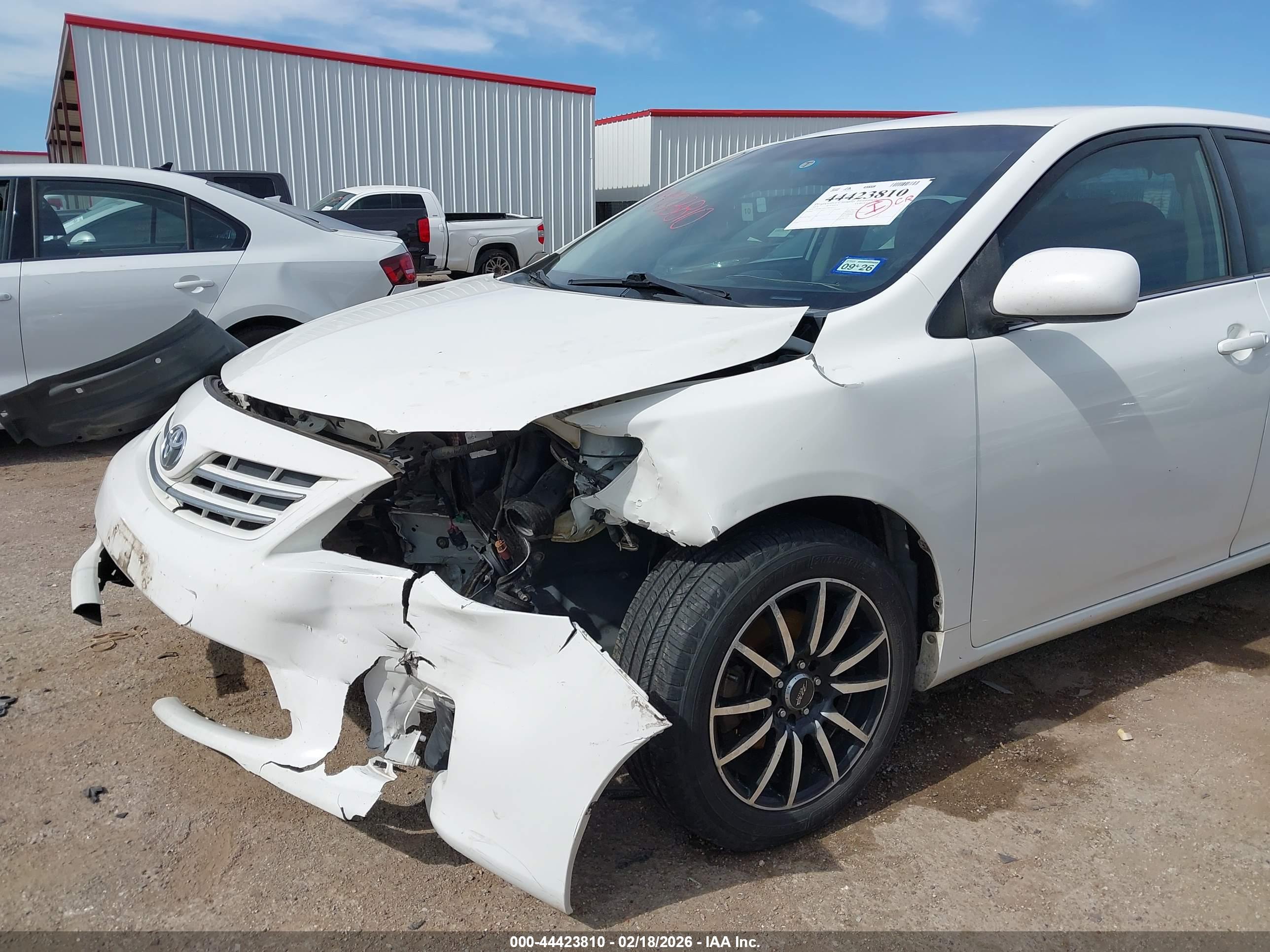 TOYOTA COROLLA image 6