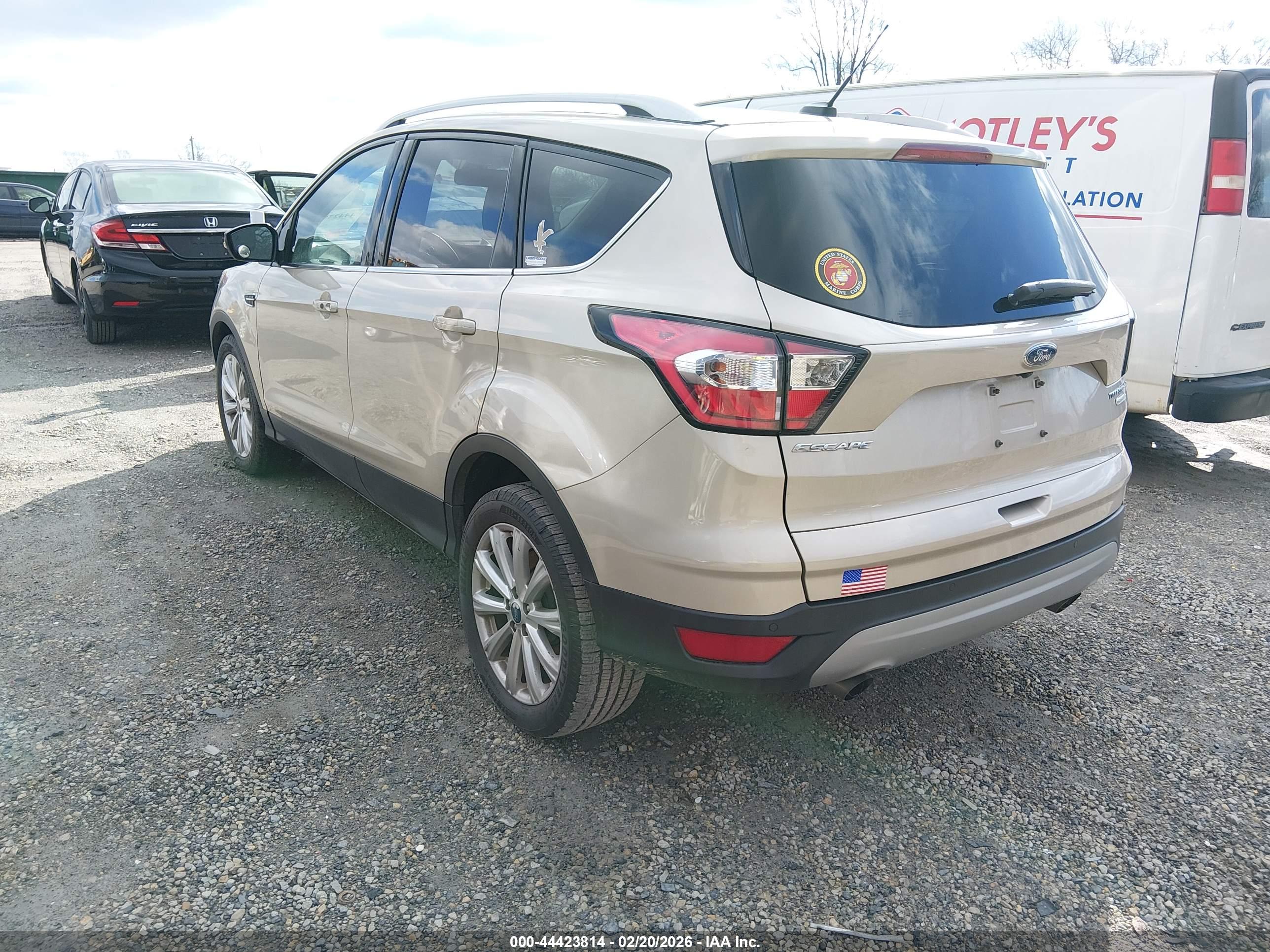 FORD ESCAPE image 3