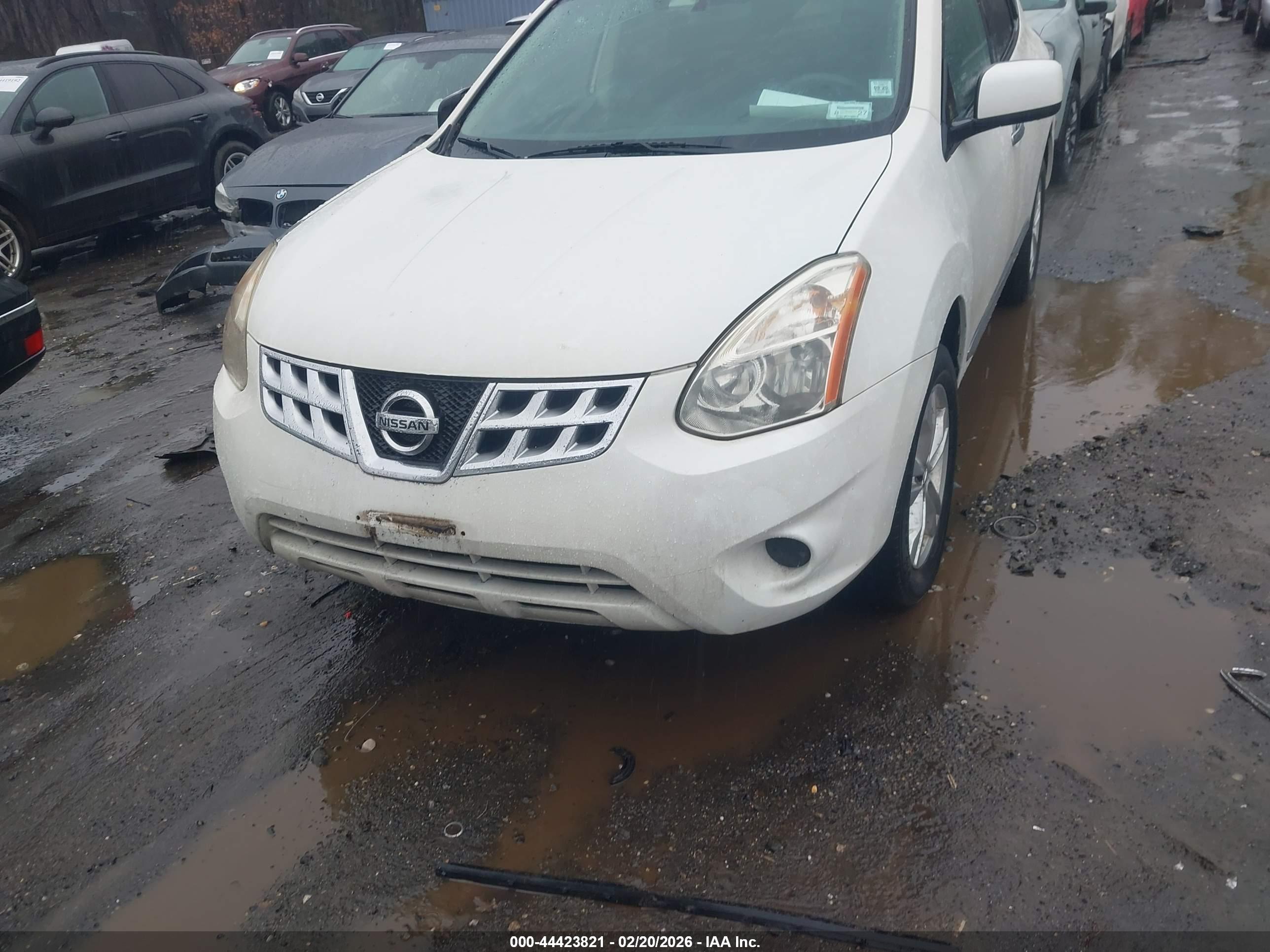 NISSAN ROGUE image 6