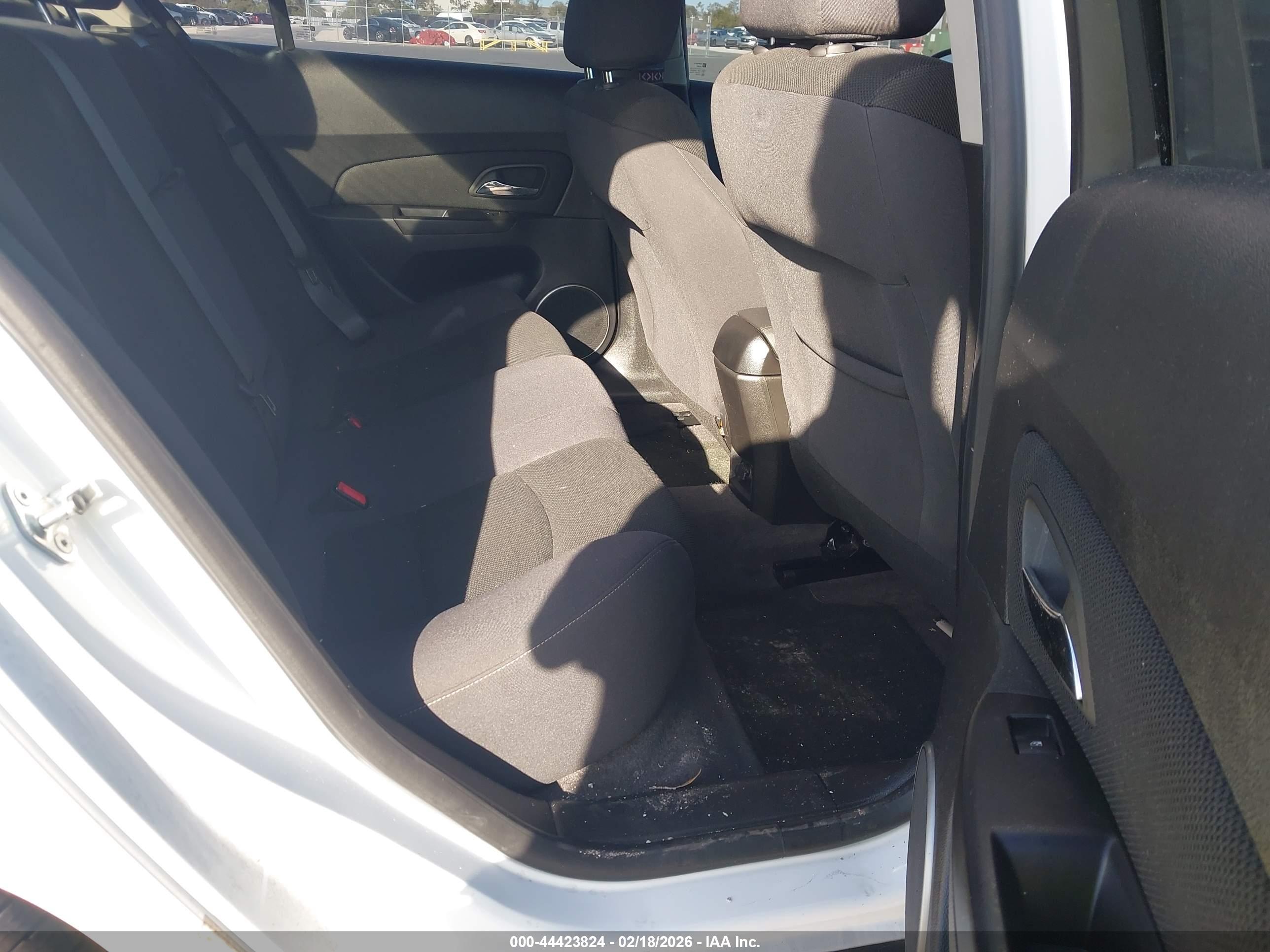 CHEVROLET CRUZE image 8