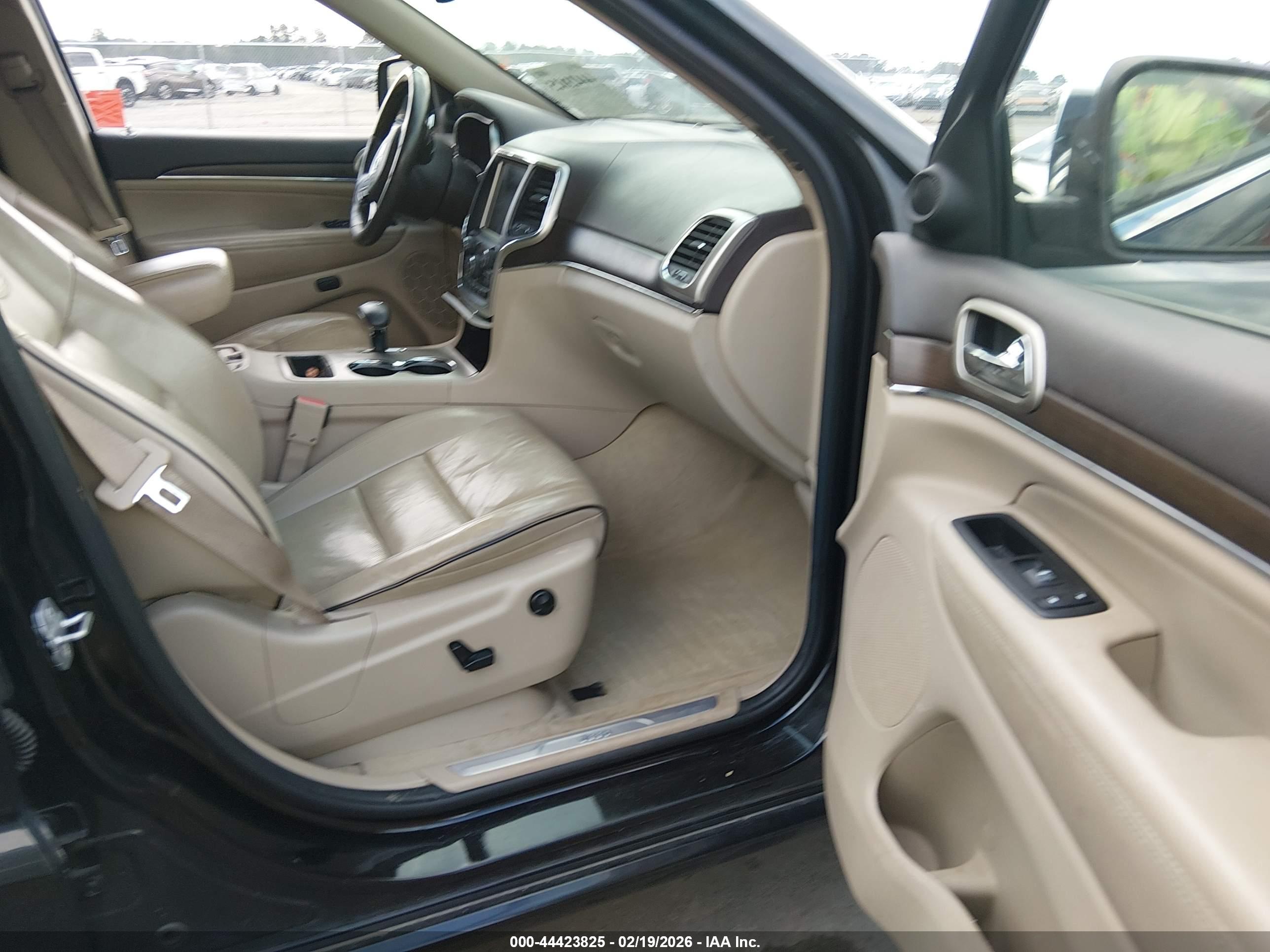 JEEP GRAND image 5