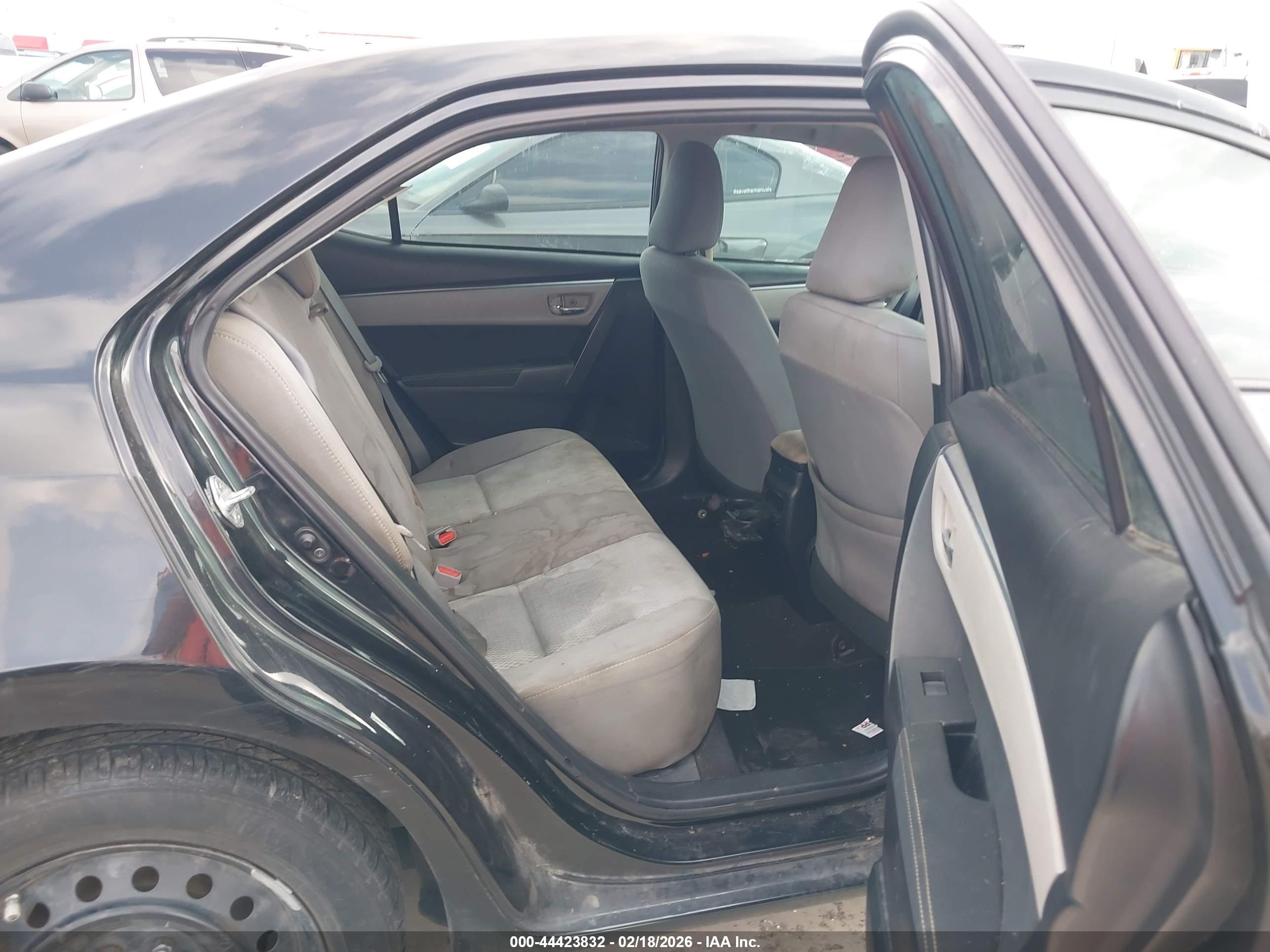 TOYOTA COROLLA image 8