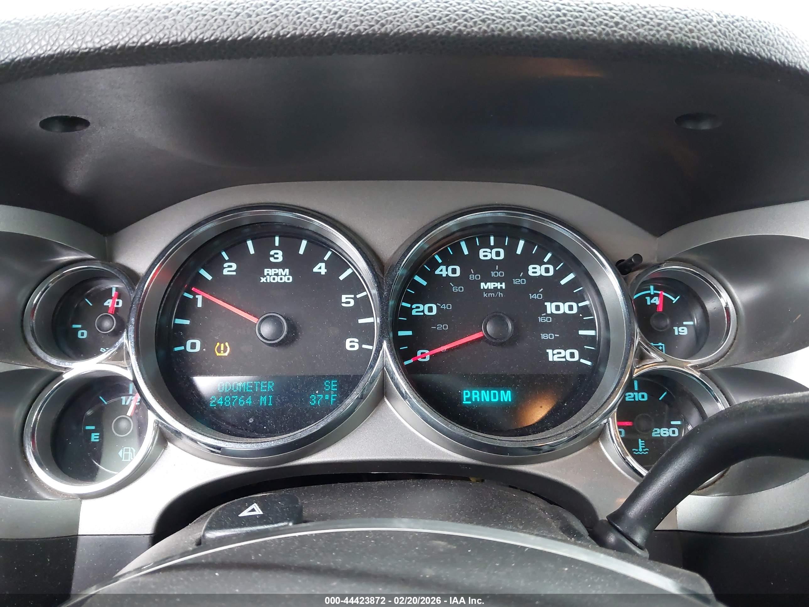 CHEVROLET SILVERADO image 7