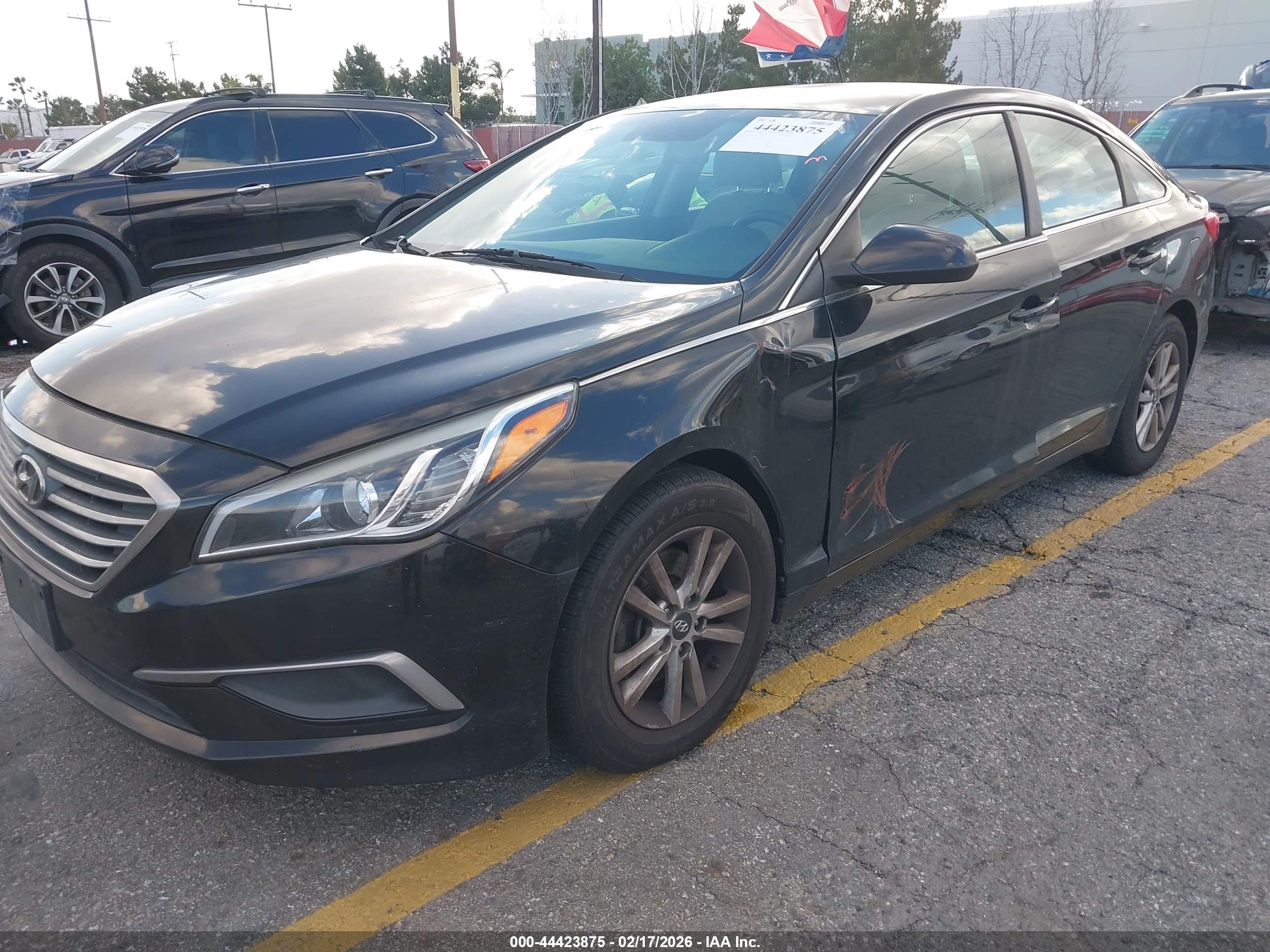 HYUNDAI SONATA image 6