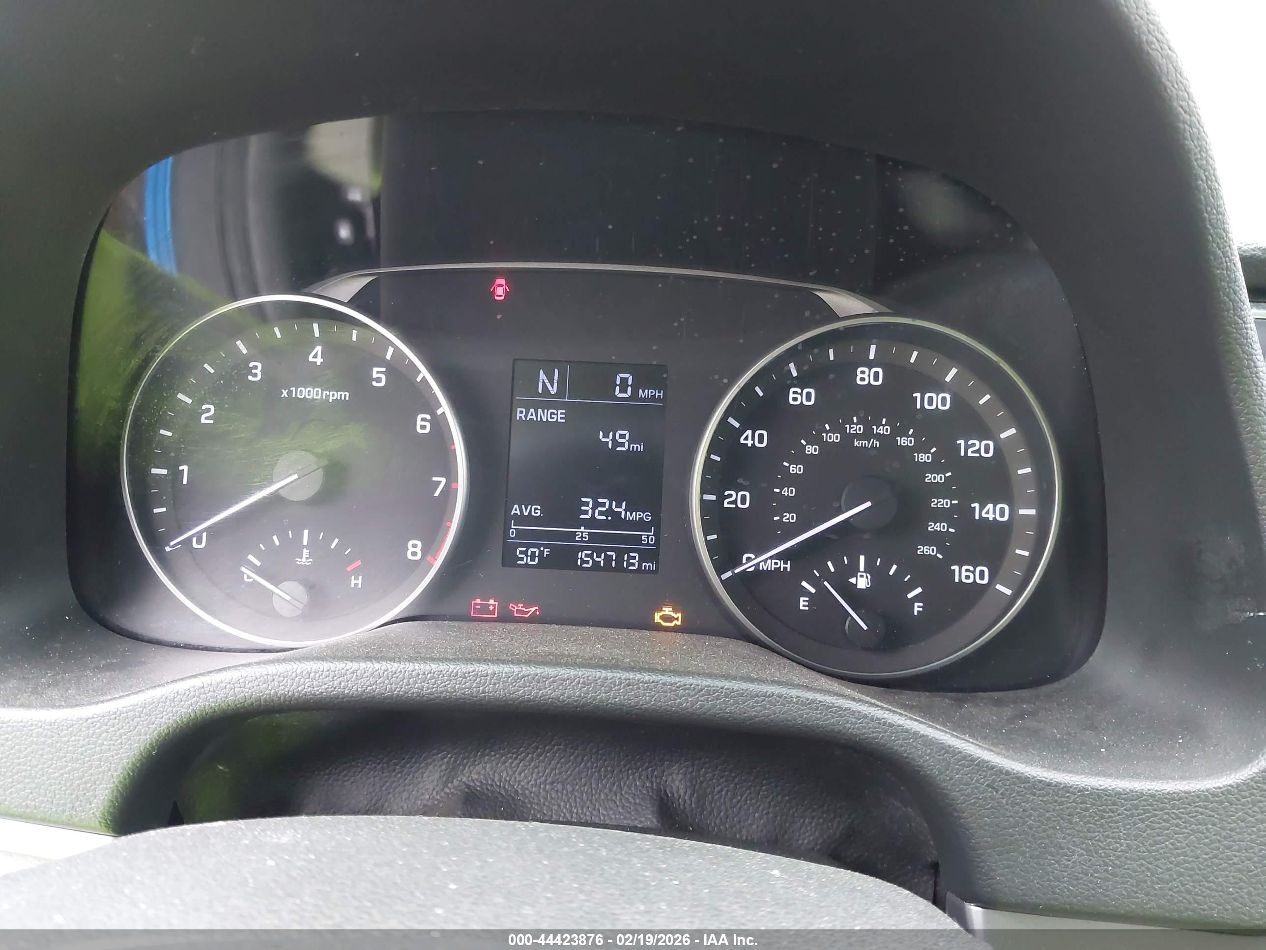 HYUNDAI ELANTRA image 7