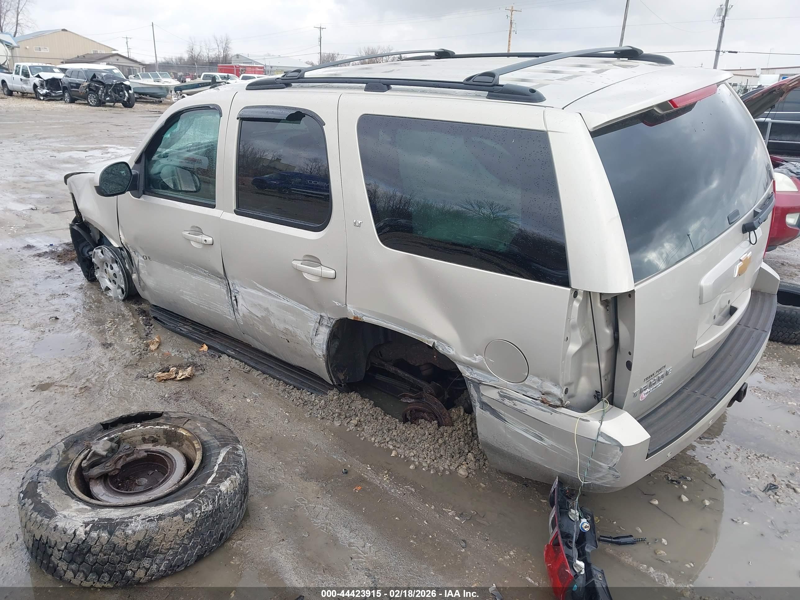CHEVROLET TAHOE image 6