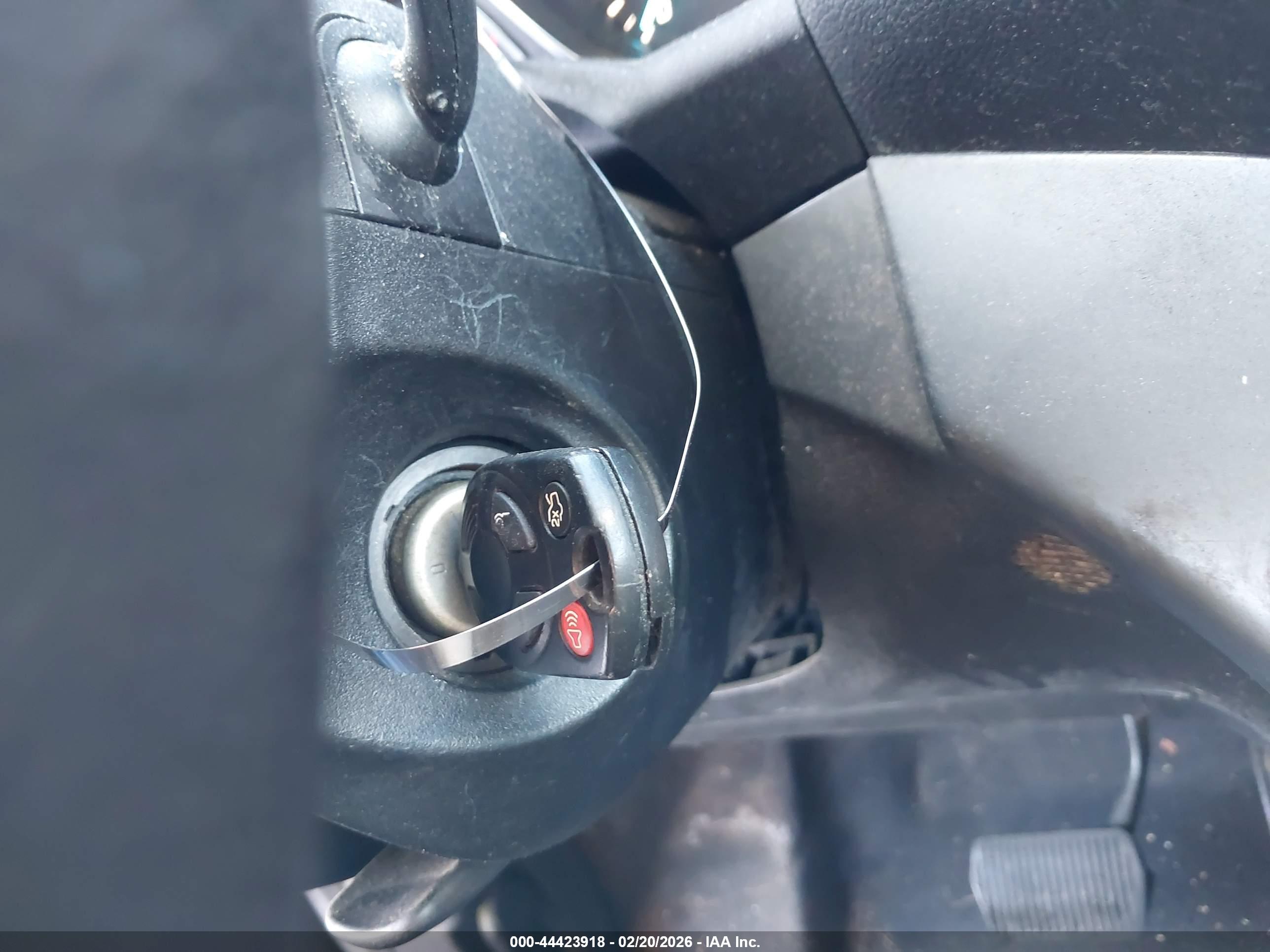 FORD ESCAPE image 11