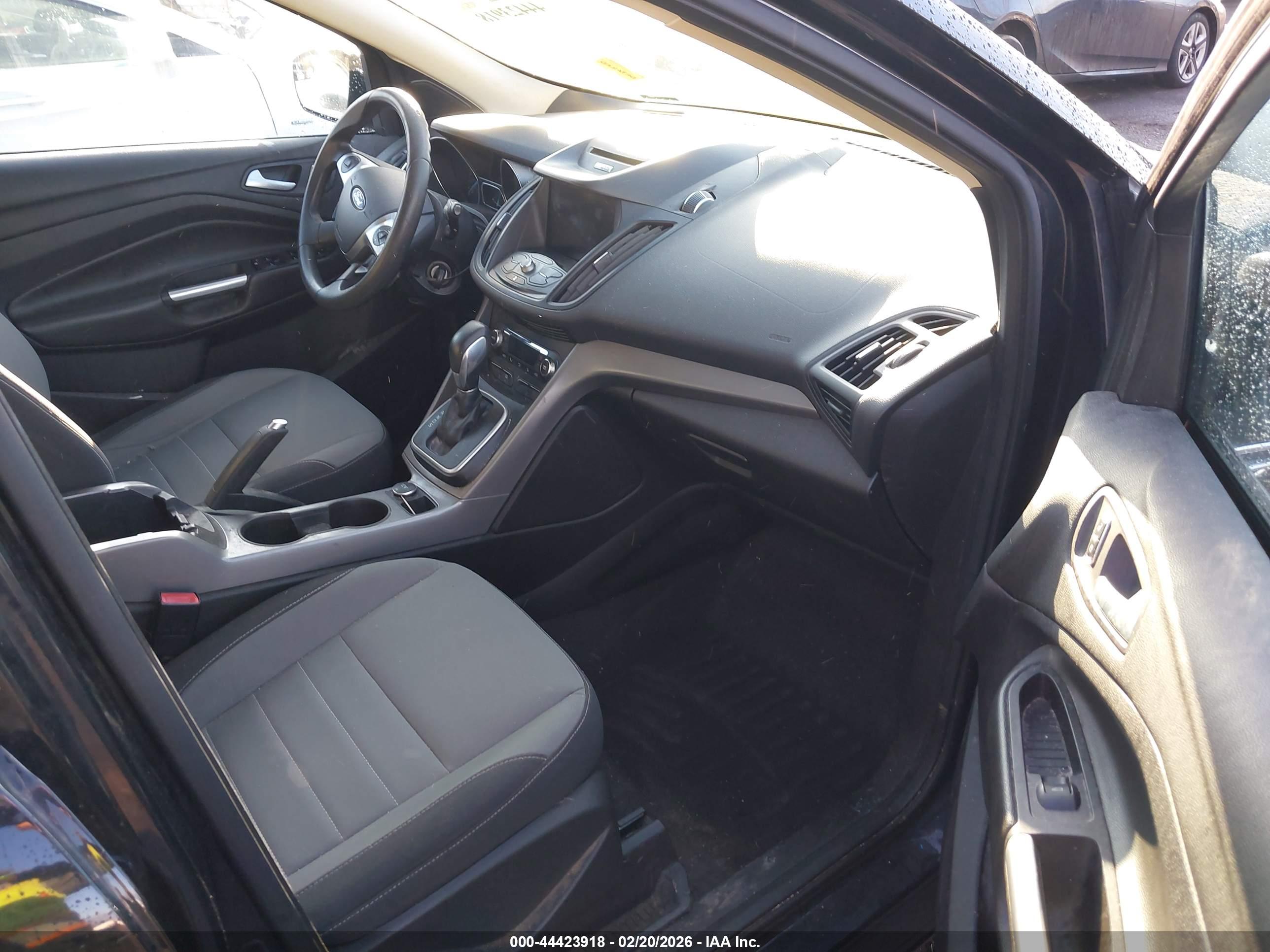 FORD ESCAPE image 5