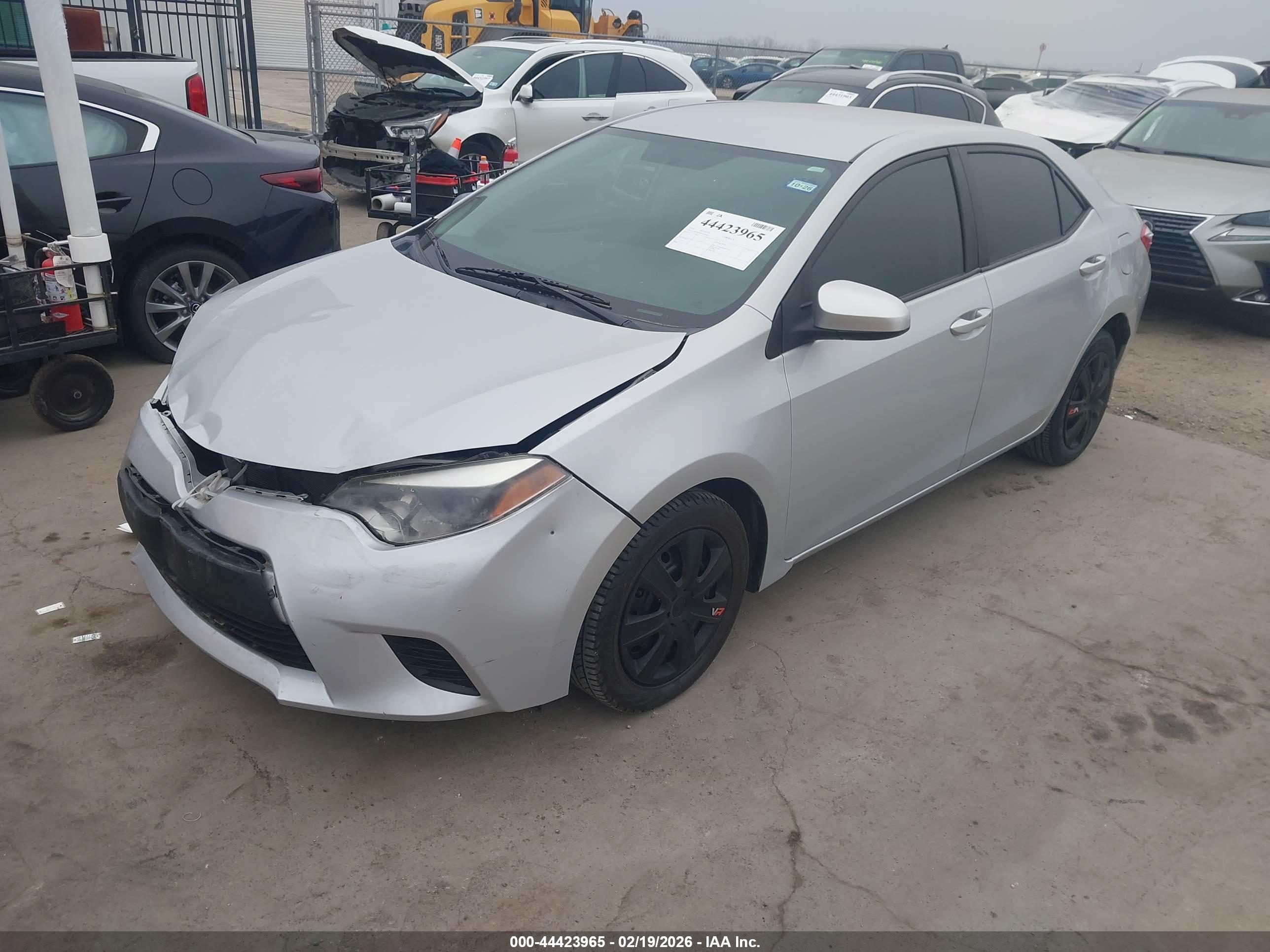 TOYOTA COROLLA image 2