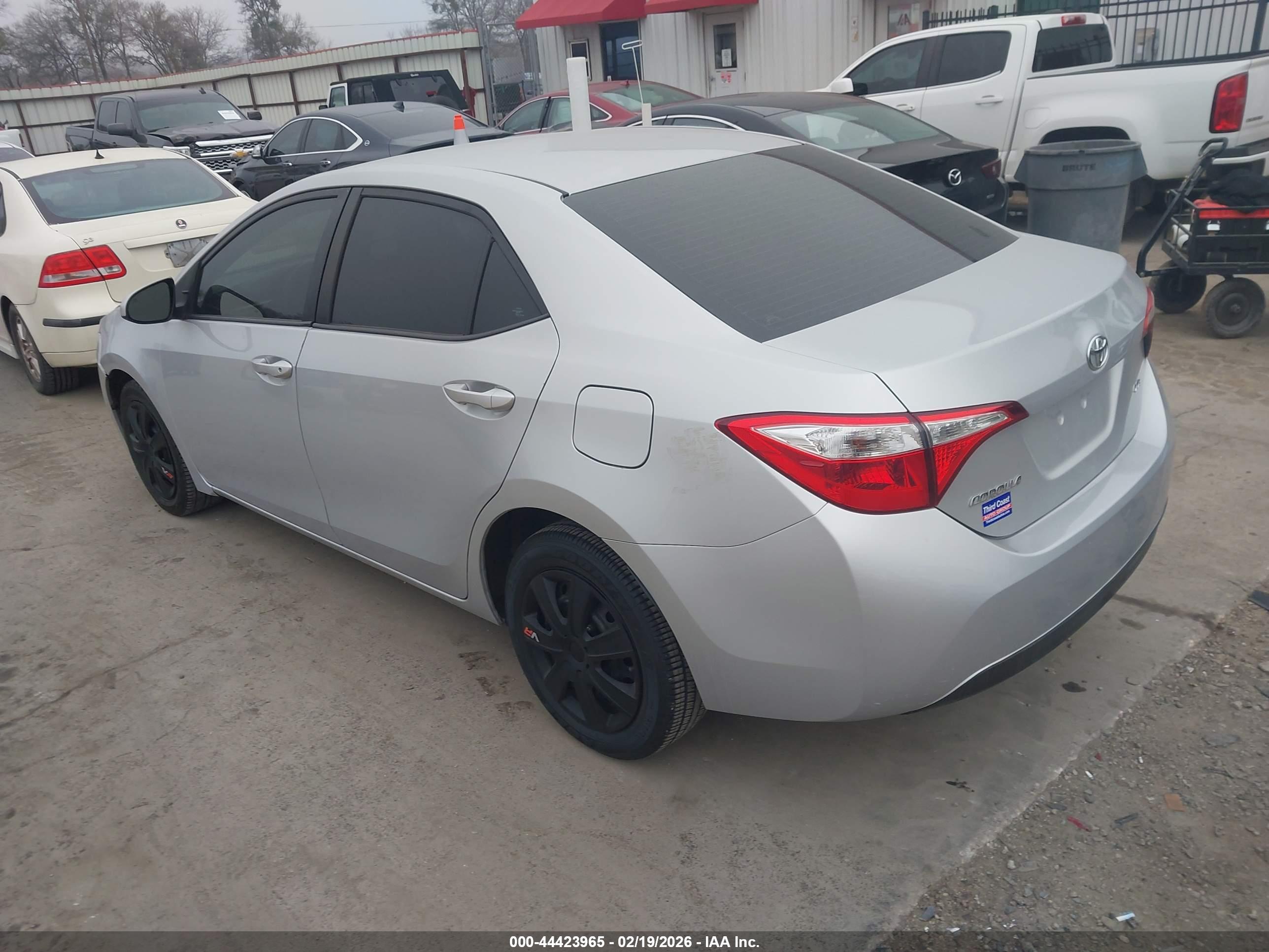 TOYOTA COROLLA image 3