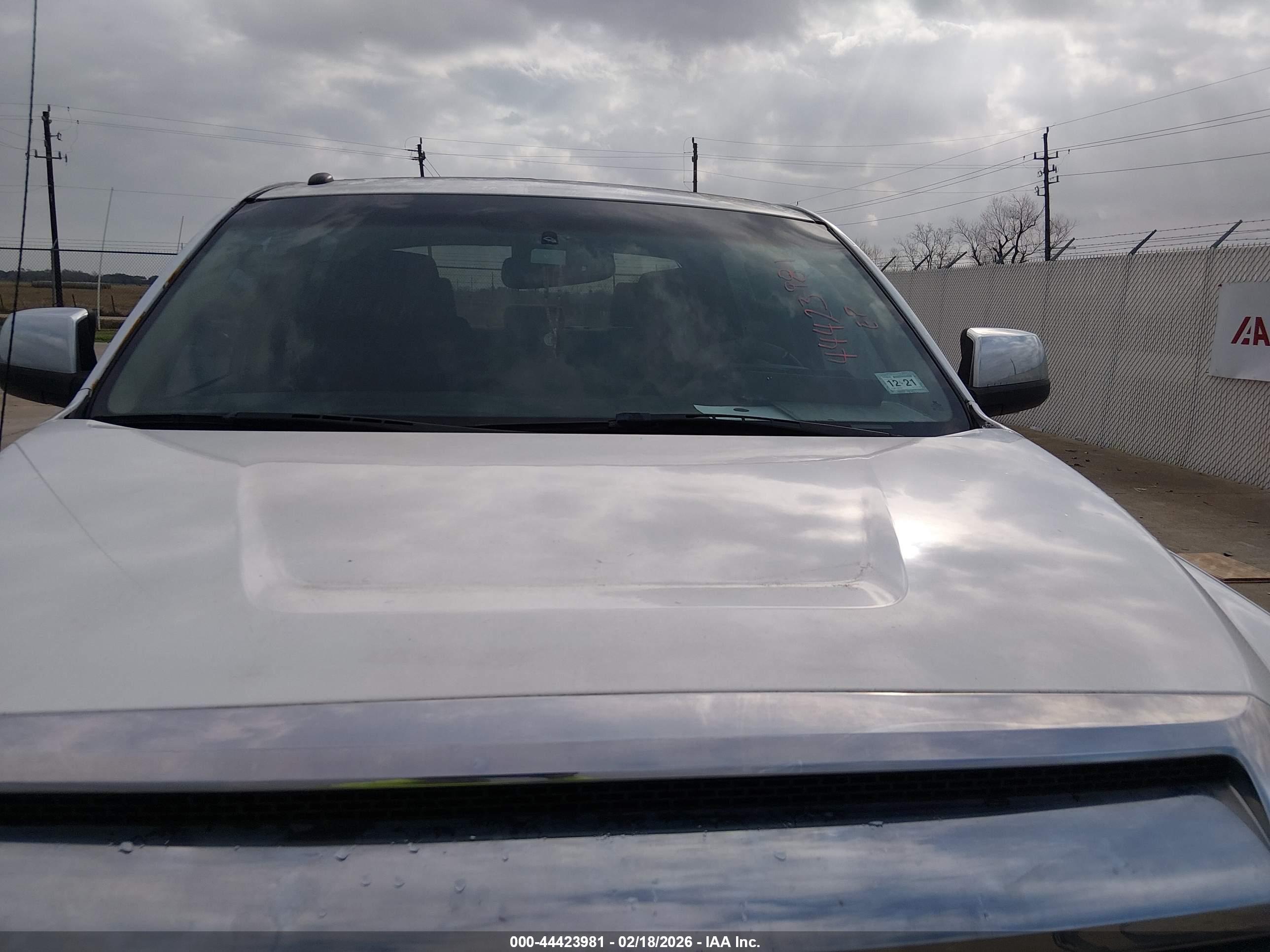 TOYOTA TUNDRA image 6