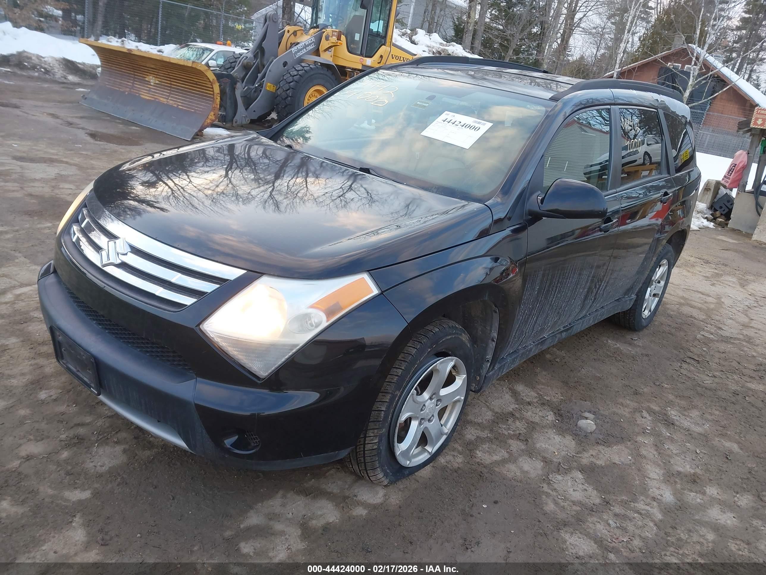SUZUKI XL7 image 2